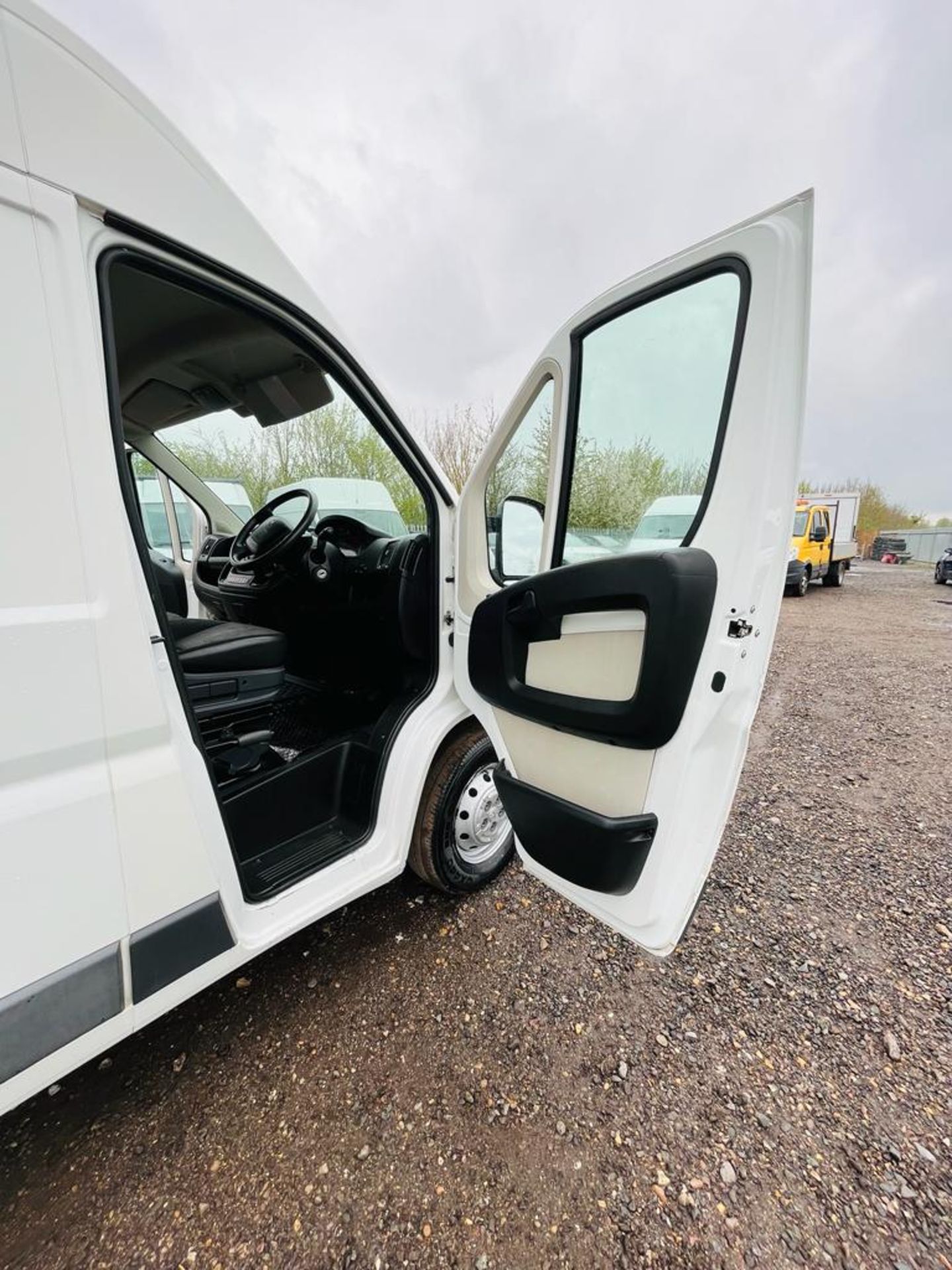 ** ON SALE ** Peugeot Boxer 2.2 HDI 130 335 Professional L3 H2 2015 '65 Reg' - Sat Nav - No Vat - Image 12 of 24