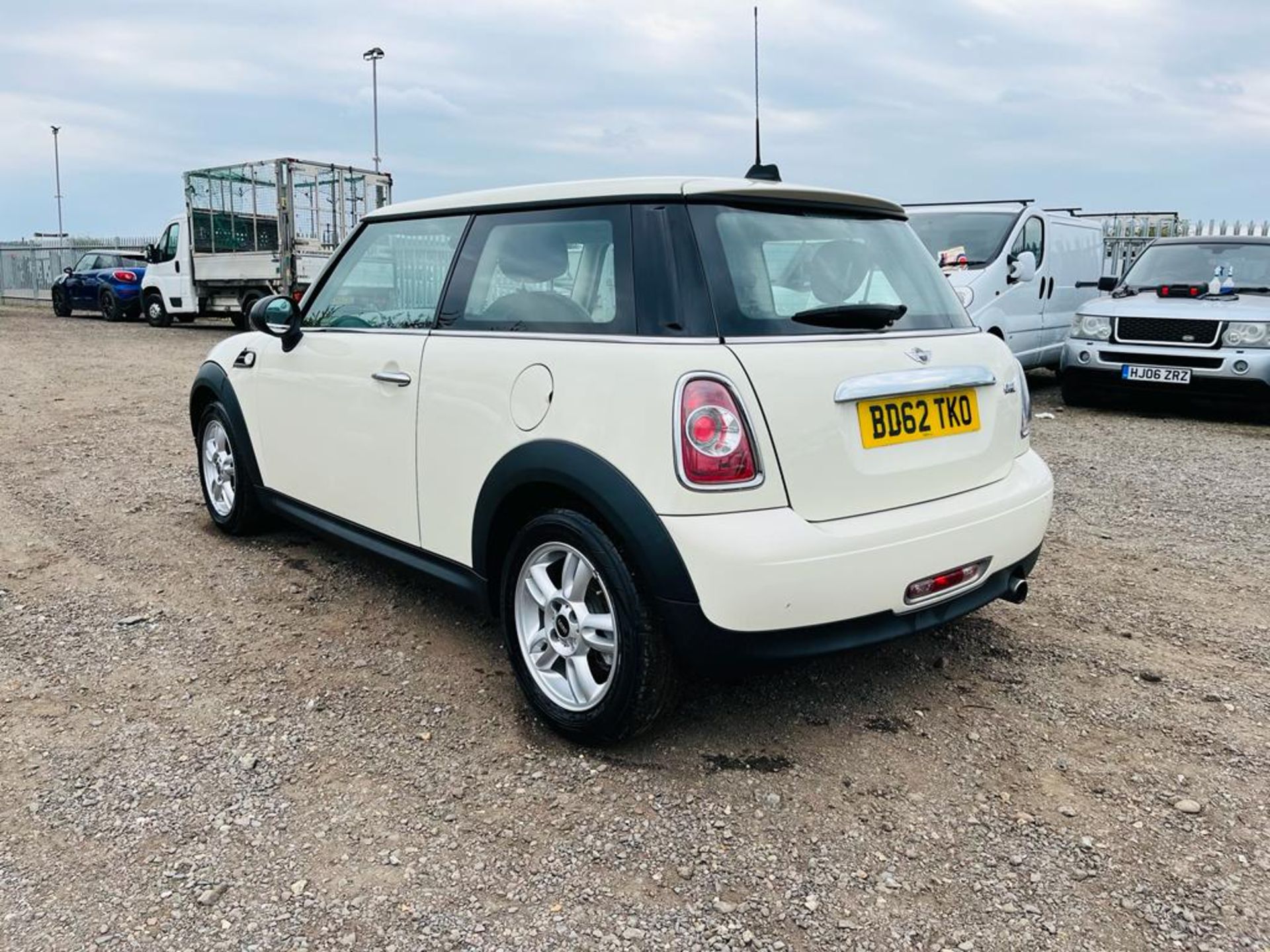 ** ON SALE ** Mini One 1.6 100 2012 '62 Reg' A/C - No Vat - Only 50,572 Miles - ULEZ Compliant - Image 5 of 22