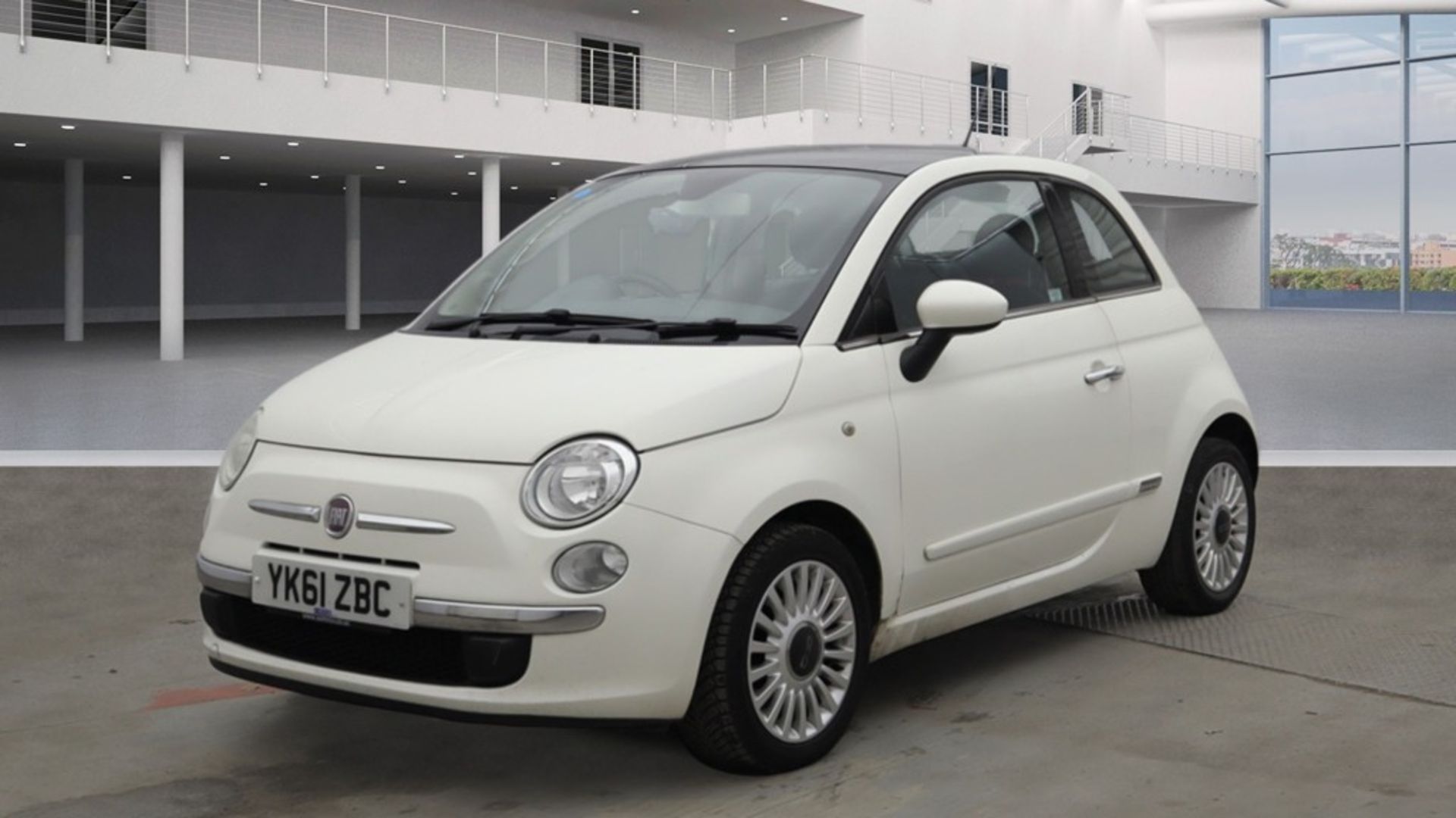 ** ON SALE ** Fiat 500 Lounge 1.3 2011 '61 Reg' A/C - Panoramic Roof - Only 89,590 Miles - No Vat - Image 2 of 9