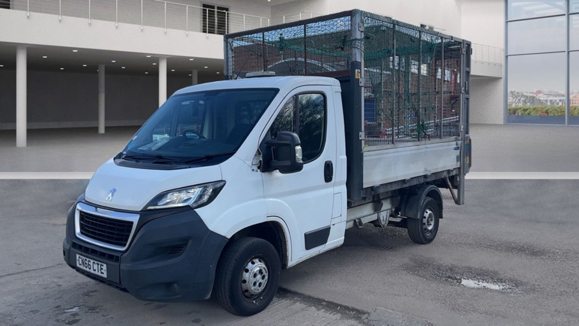 ** ON SALE ** Peugeot Boxer Tipper 335 2.2 HDI 130 L2 2016 "66 Reg" - Tail Lift - ULEZ Compliant - Image 2 of 10