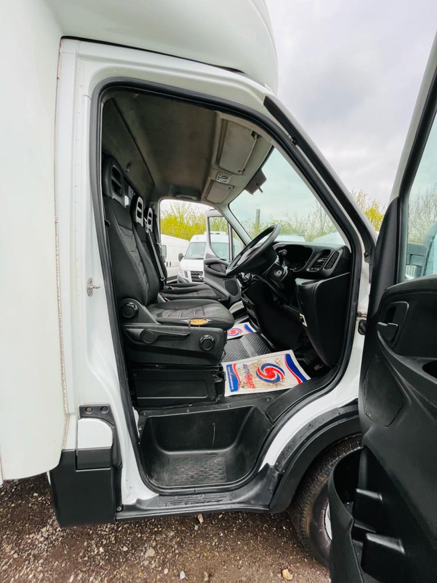 ** ON SALE ** Iveco Daily 35S13 2.3 HD 125 Luton Tail Lift 2016 '16 Reg' - Image 12 of 22