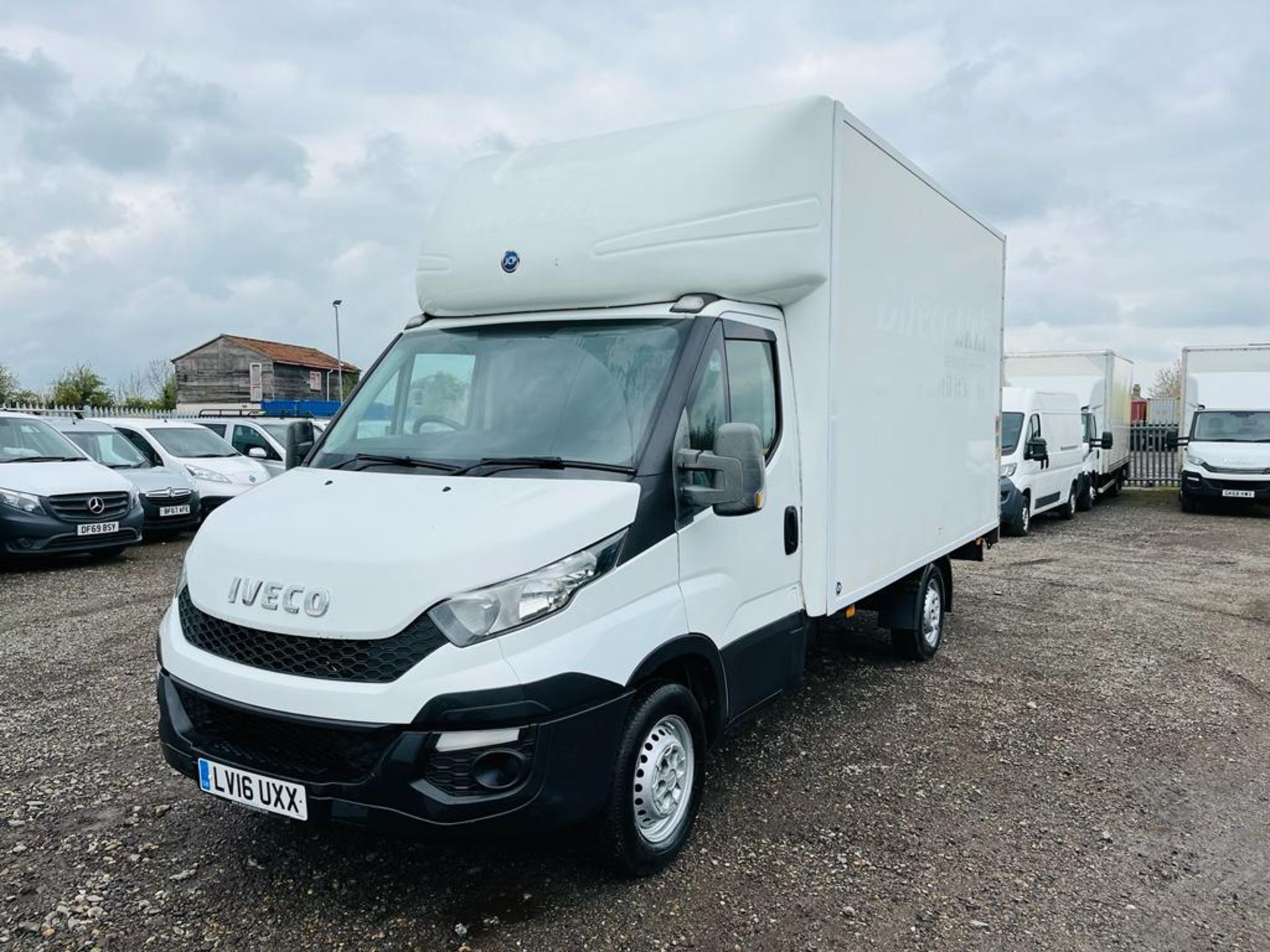 ** ON SALE ** Iveco Daily 35S13 2.3 HD 125 Luton Tail Lift 2016 '16 Reg' - Image 3 of 22