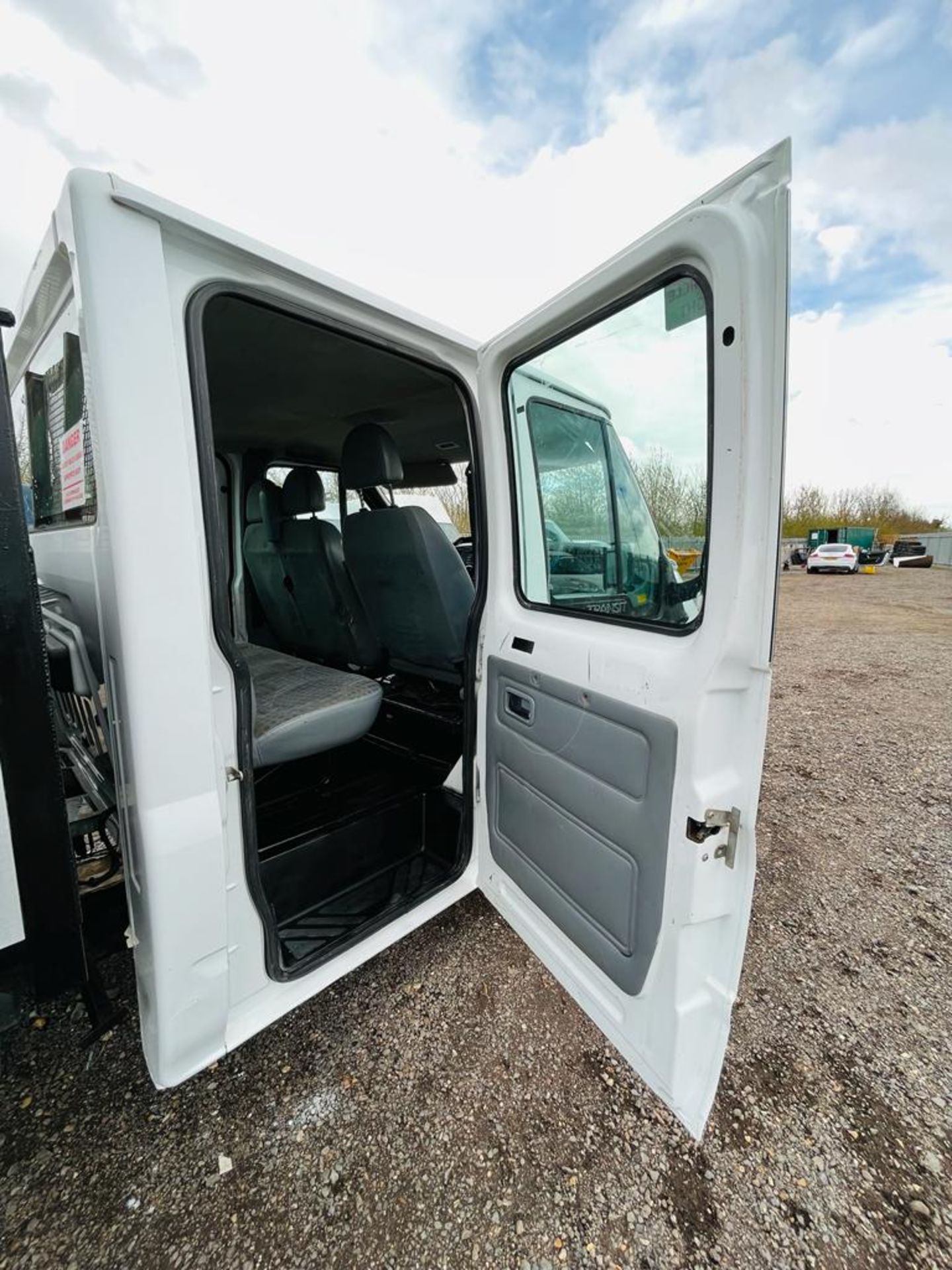 ** ON SALE ** Ford Transit 2.2 TDCI RWD Crew Cab Tipper 2012 '62 Reg' Twin Rear Axle - No Vat - Image 23 of 26