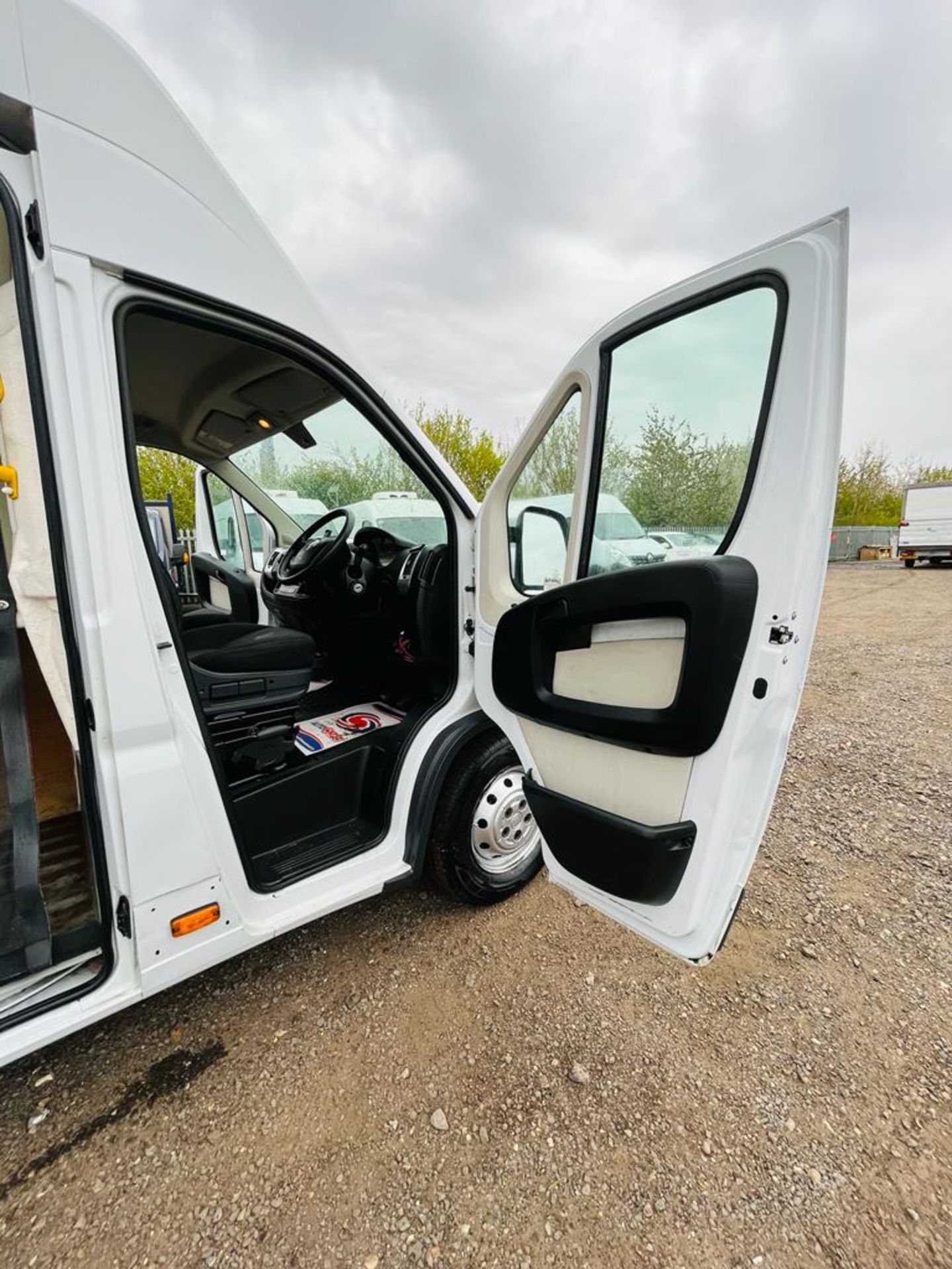 Fiat Ducato 35 Maxi Multijet 2.3 LWB L4 H3 XL X-H/R 2018 '18 Reg' -- A/C - ULEZ Compliant - Image 12 of 24