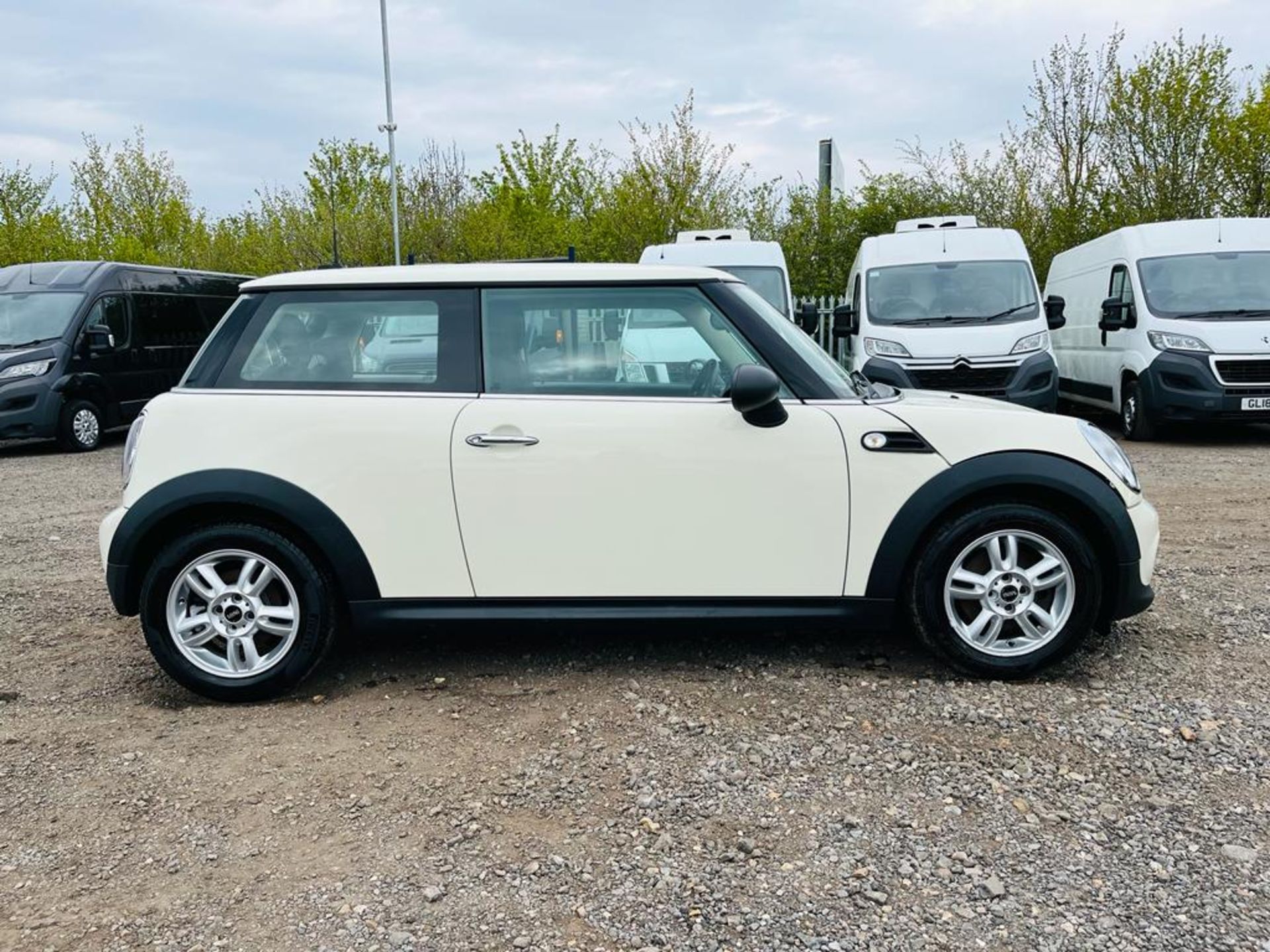 ** ON SALE ** Mini One 1.6 100 2012 '62 Reg' A/C - No Vat - Only 50,572 Miles - ULEZ Compliant - Image 10 of 22