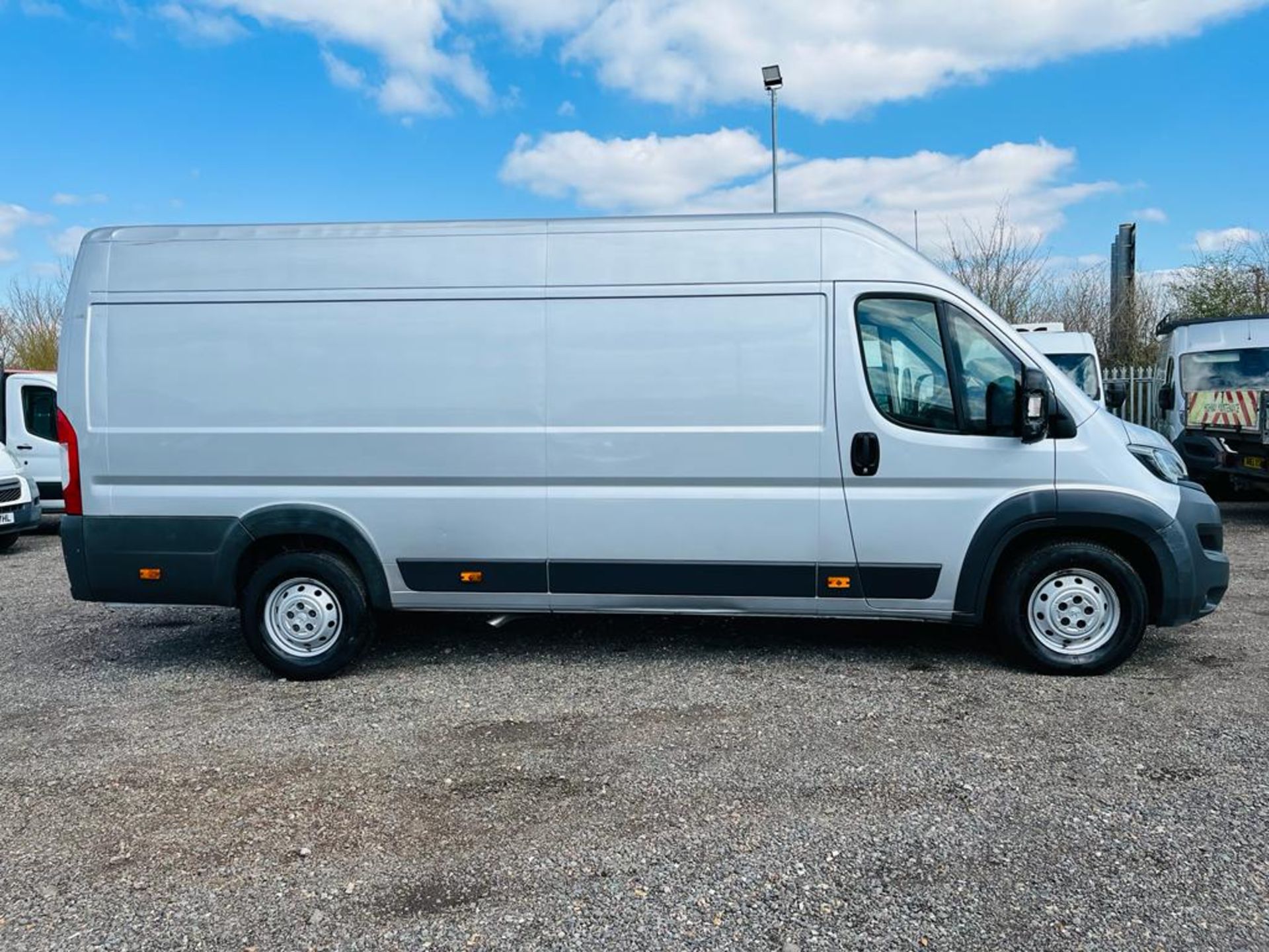 ** ON SALE ** Peugeot Boxer 2.0 BlueHDI Professional L4 H2 2017 '17 Reg' A/C - Sat Nav - Image 10 of 23