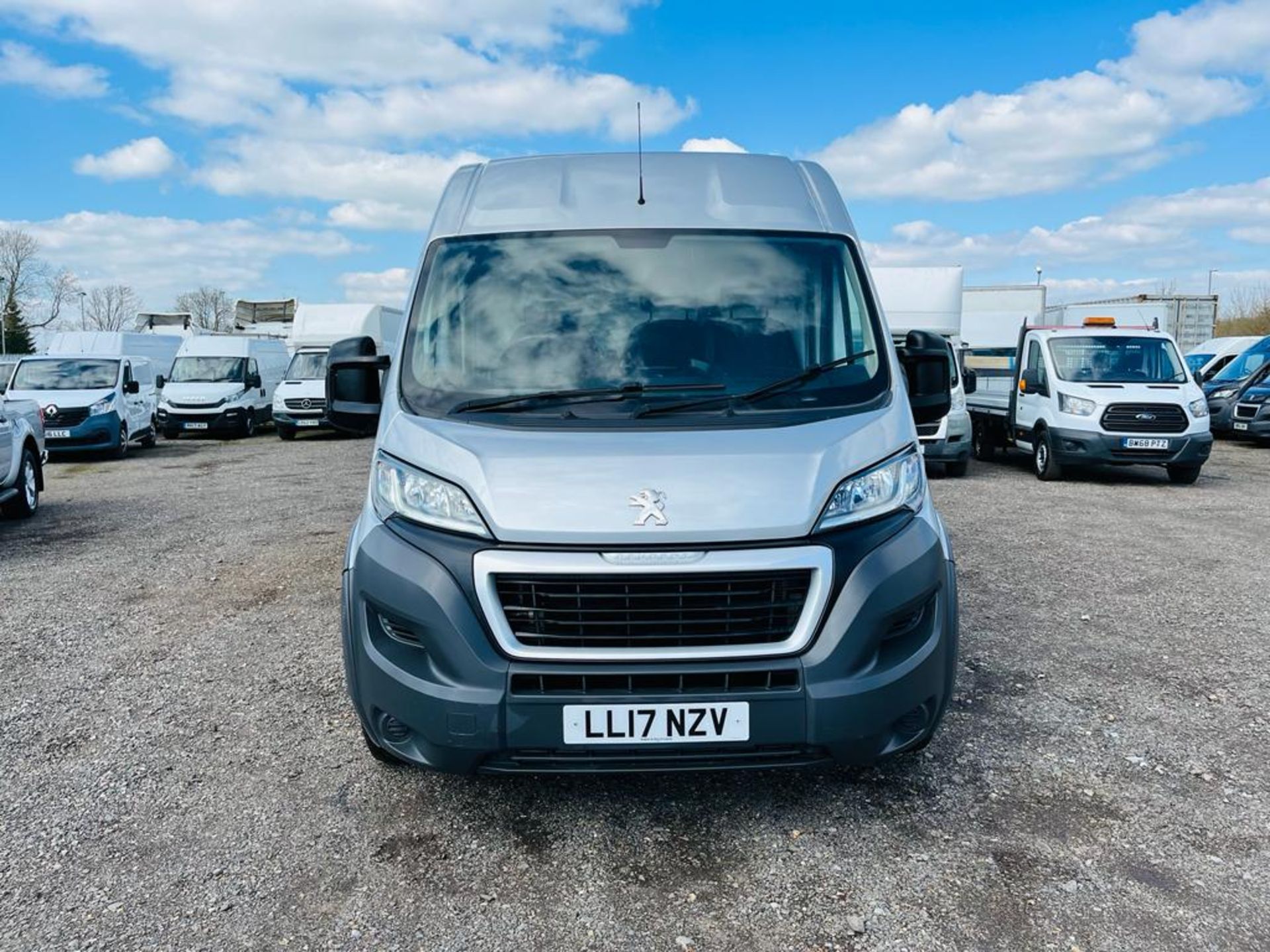 ** ON SALE ** Peugeot Boxer 2.0 BlueHDI Professional L4 H2 2017 '17 Reg' A/C - Sat Nav - Image 2 of 23