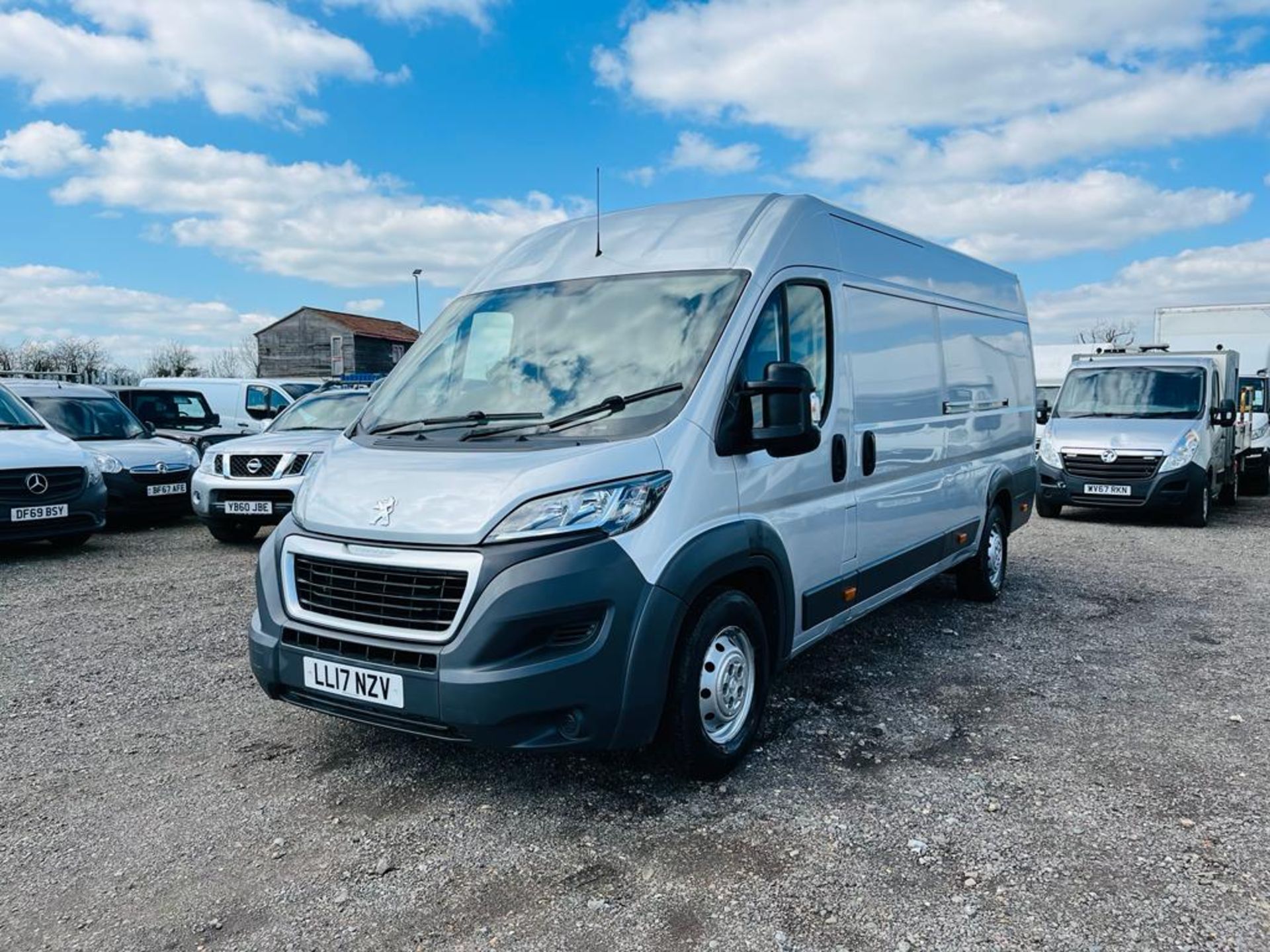 ** ON SALE ** Peugeot Boxer 2.0 BlueHDI Professional L4 H2 2017 '17 Reg' A/C - Sat Nav - Image 3 of 23