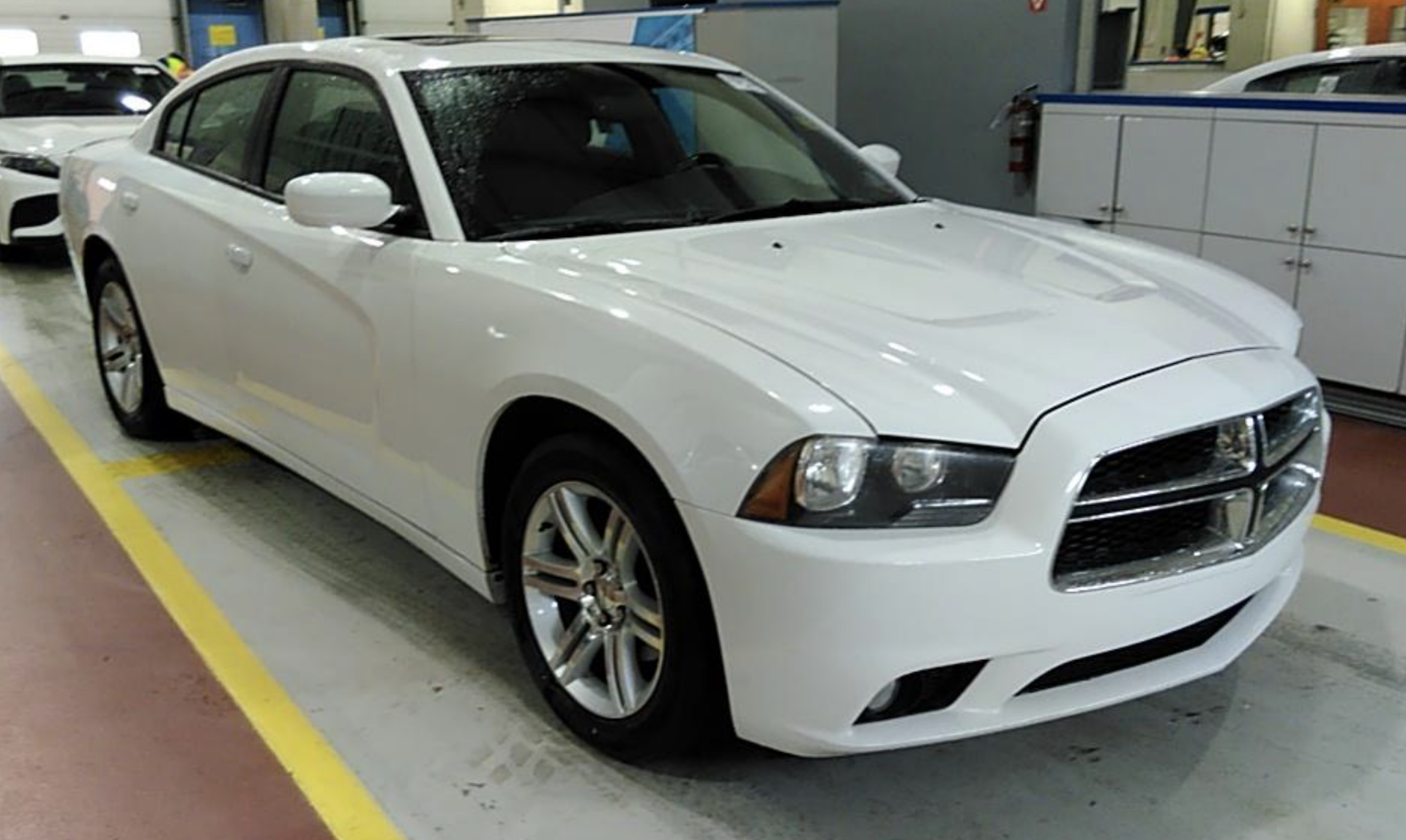 ** ON SALE ** Dodge Charger 3.6L V6 SXT LTD RWD Automatic 2011 '11 Year' A/C - ULEZ Compliant - Image 2 of 5