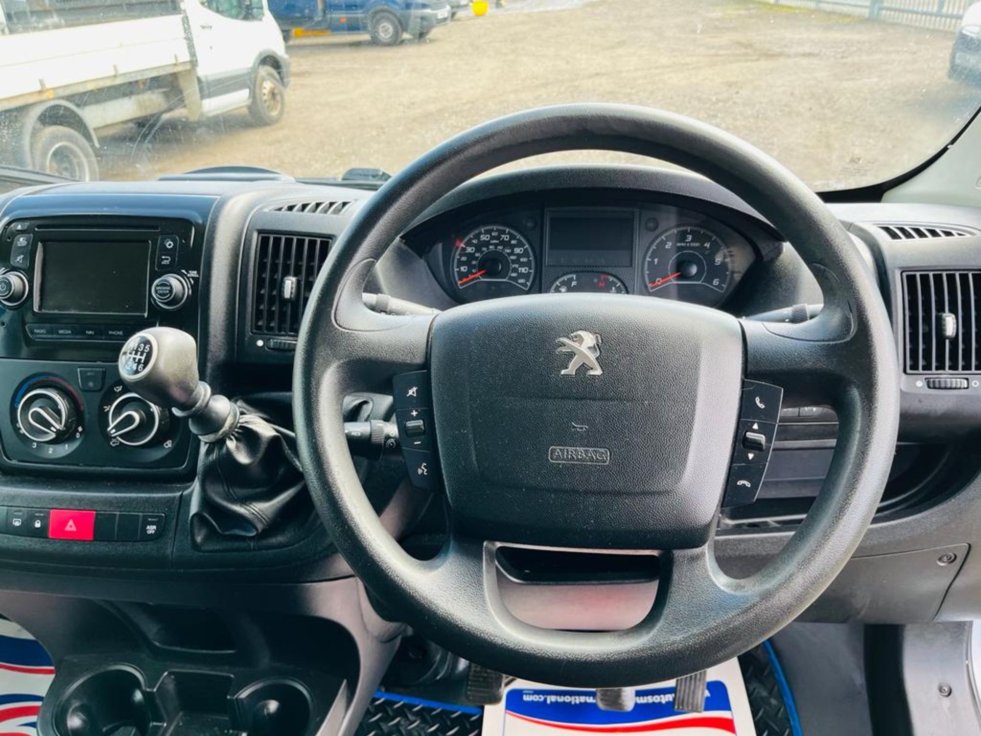 ** ON SALE ** Peugeot Boxer 2.0 BlueHDI Professional L4 H2 2017 '17 Reg' A/C - Sat Nav - Image 15 of 23