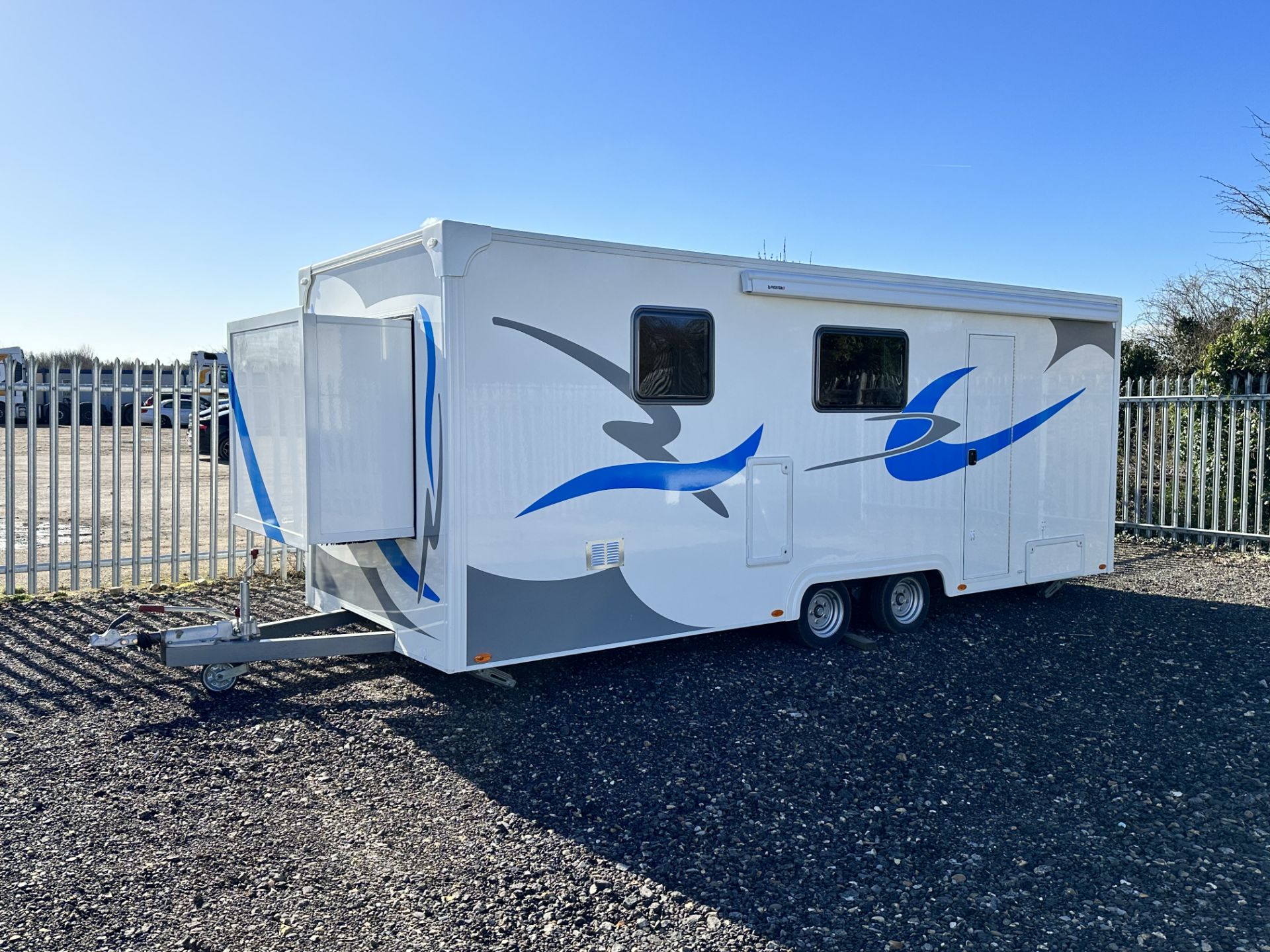 ** ON SALE ** ERV Classic Custom Build 5 Berth Caravan/RV Ex Display Home - Slide Out - End Bedroom - Image 2 of 27