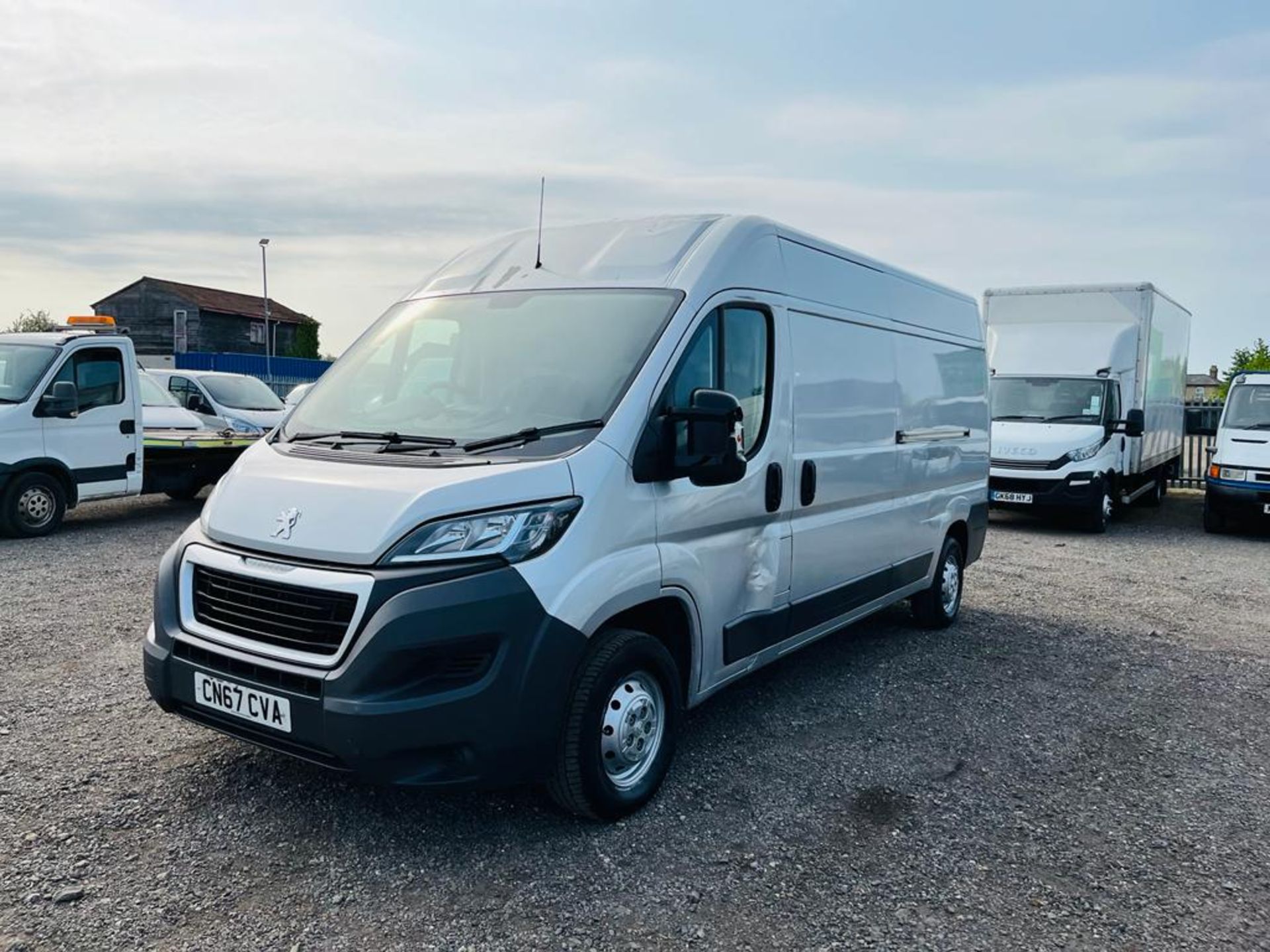 ** ON SALE ** Peugeot Boxer Professional 2.0 BlueHDI L3 H2 2017 '67 Reg' Sat Nav - A/C - No Vat - Image 3 of 24