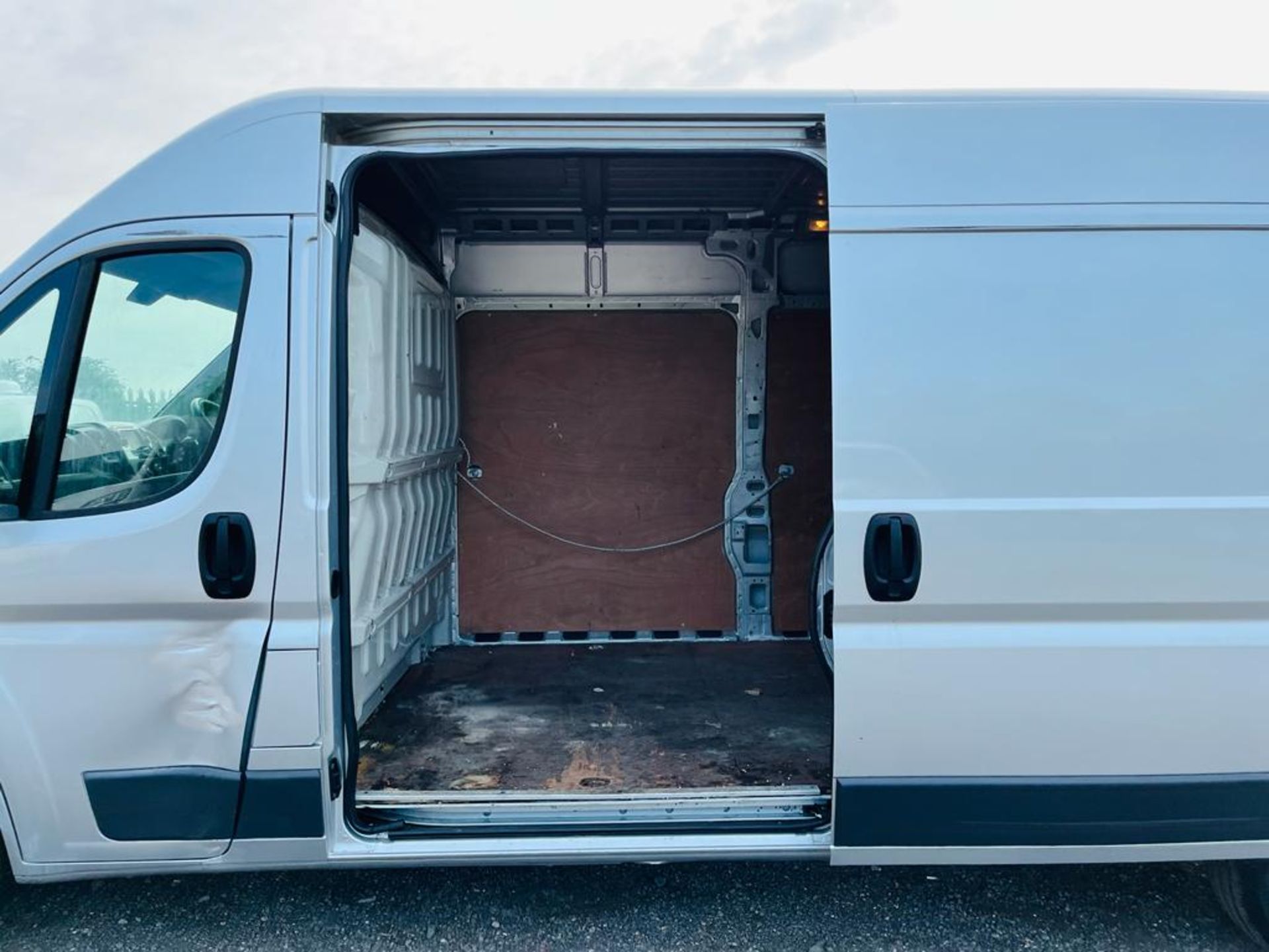 ** ON SALE ** Peugeot Boxer Professional 2.0 BlueHDI L3 H2 2017 '67 Reg' Sat Nav - A/C - No Vat - Image 6 of 24