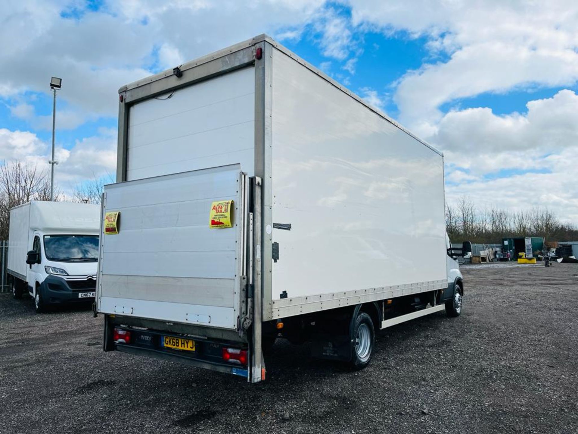 ** ON SALE ** Iveco Daily 3.0 HD GRP BOX L4 70C18 HI-Matic Auto 2018 '68 Reg' - A/C - ULEZ Compliant - Image 8 of 21