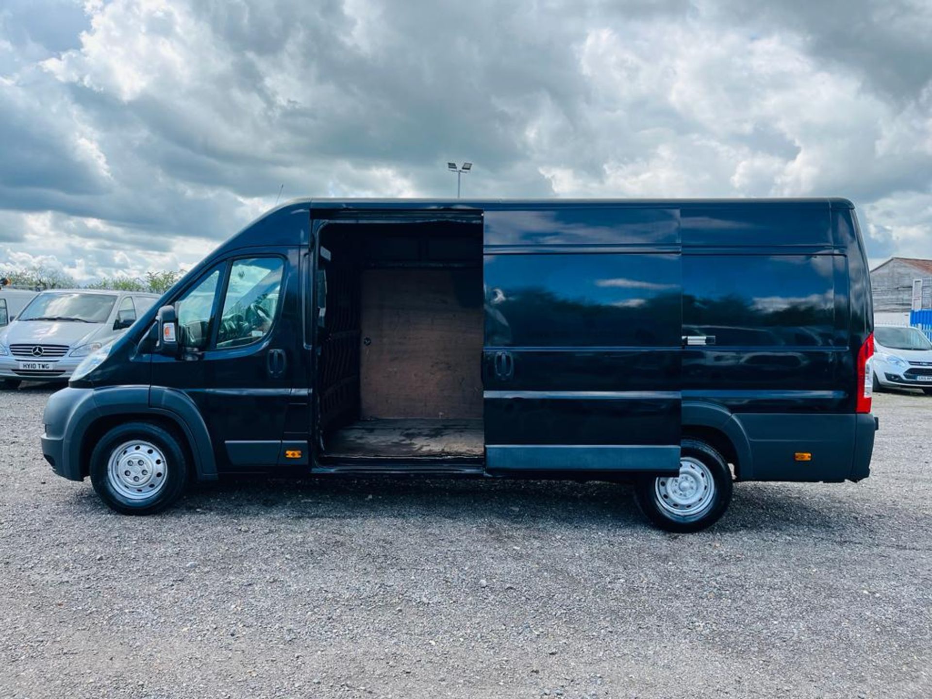 **ON SALE** Fiat Ducato Maxi XLWB 2.3 MultiJet L4 H2 2012 '12 Reg' A/C -Panel Van- Only 129137 Miles - Image 5 of 24