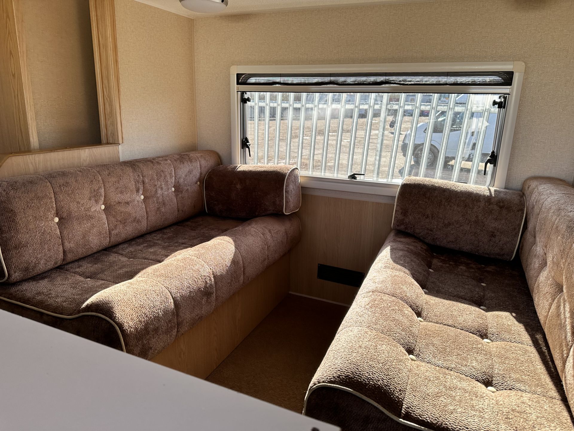 ** ON SALE ** ERV Classic Custom Build 5 Berth Caravan/RV Ex Display Home - Slide Out - End Bedroom - Image 17 of 27