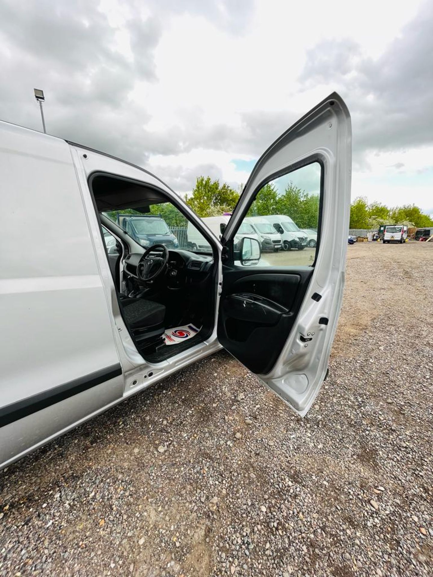 **ON SALE**Vauxhall Combo Sportive 1.3 CDTI L1 H1 2014 '64 Reg' A/C - Panel Van - Only 117570-No Vat - Image 12 of 24