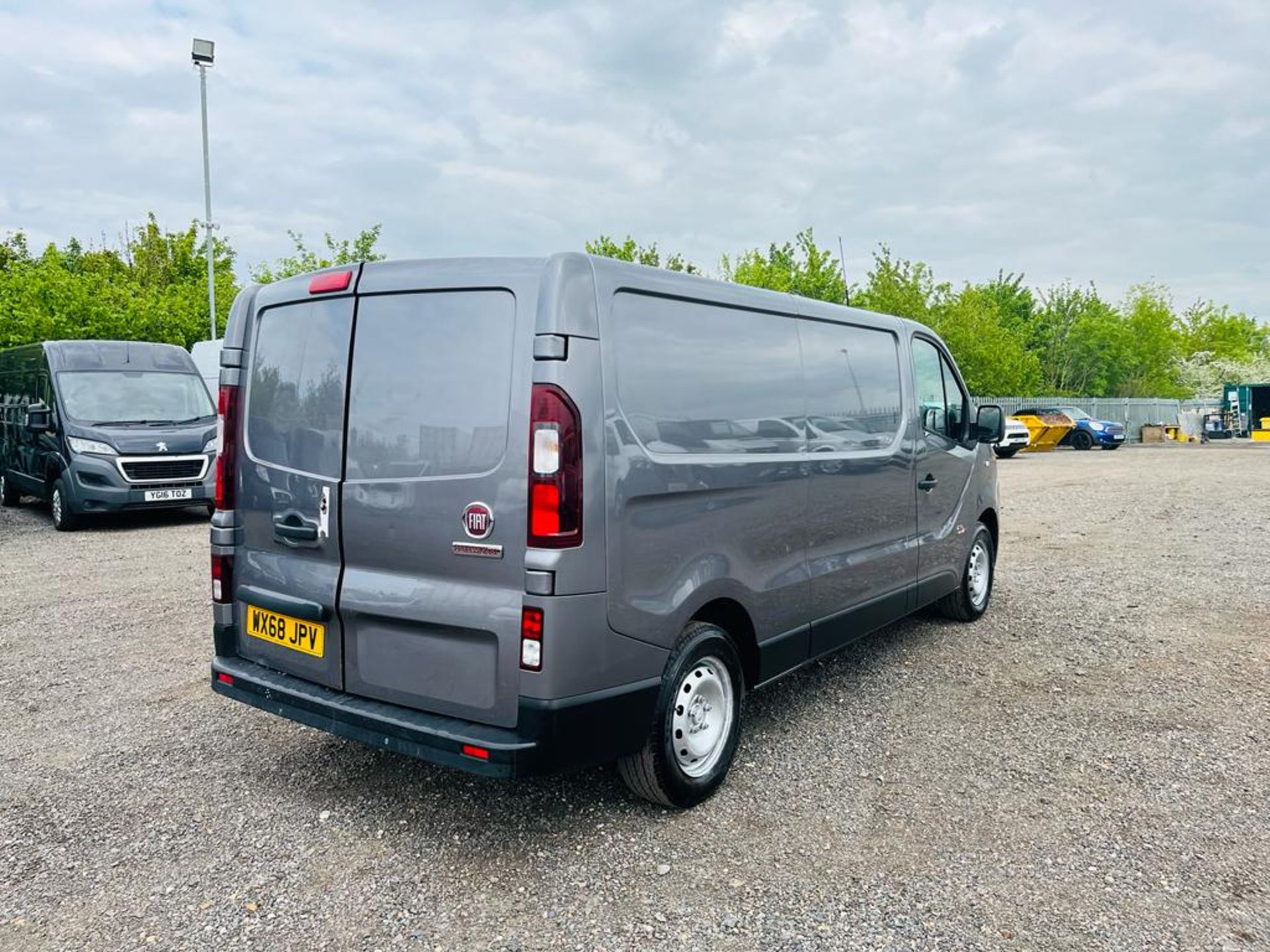 **ON SALE **Fiat Talento 1.6 MultiJet SX 120 12Q L2 H1 2018 '68 Reg' Sat Nav - A/C - ULEZ Compliant - Image 10 of 23