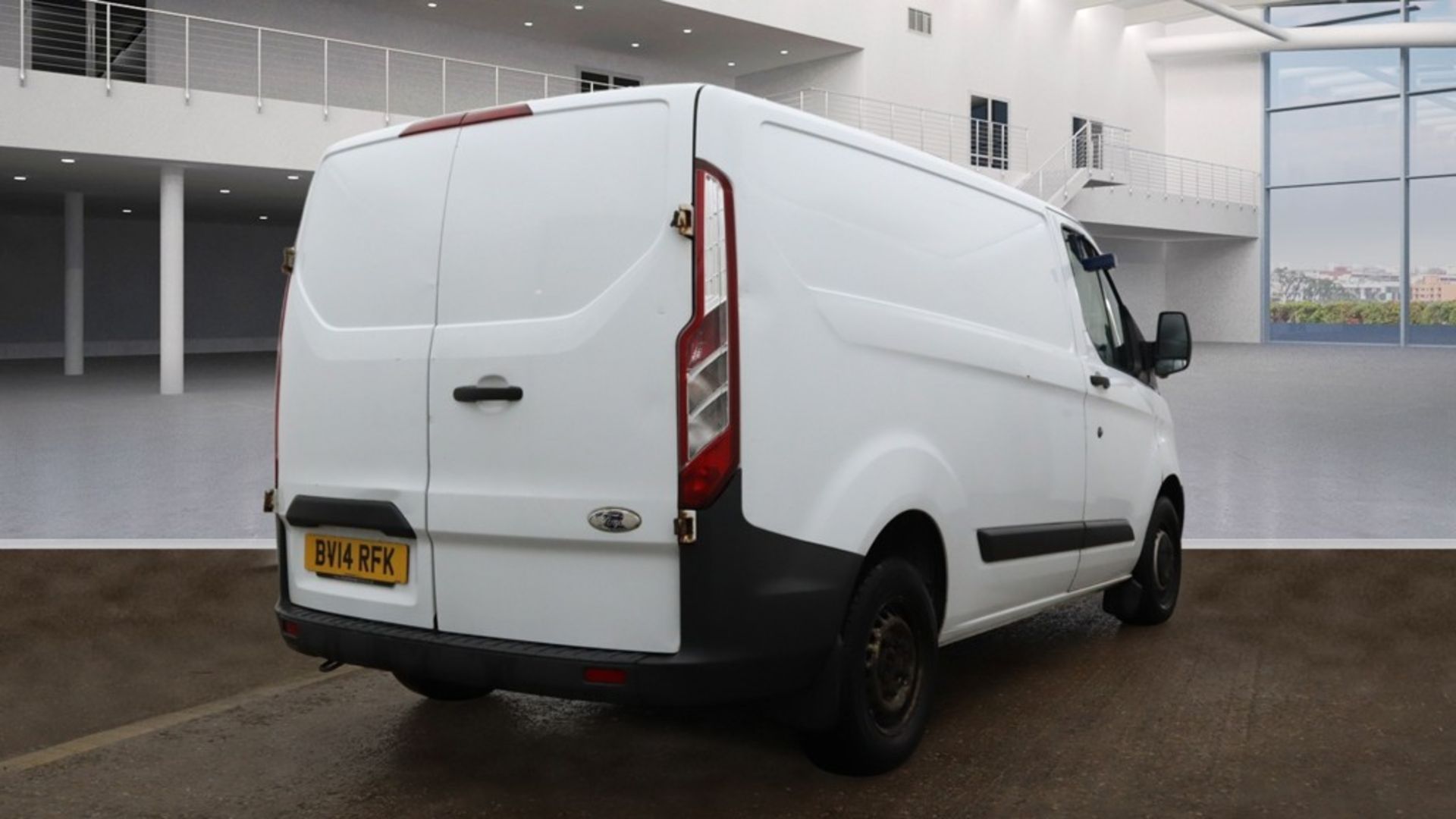 ** ON SALE ** Ford Transit Custom 2.2 TDCI Eco-Tech 2014 '14 Reg' Panel Van - Panel Van - No Vat - Image 4 of 9