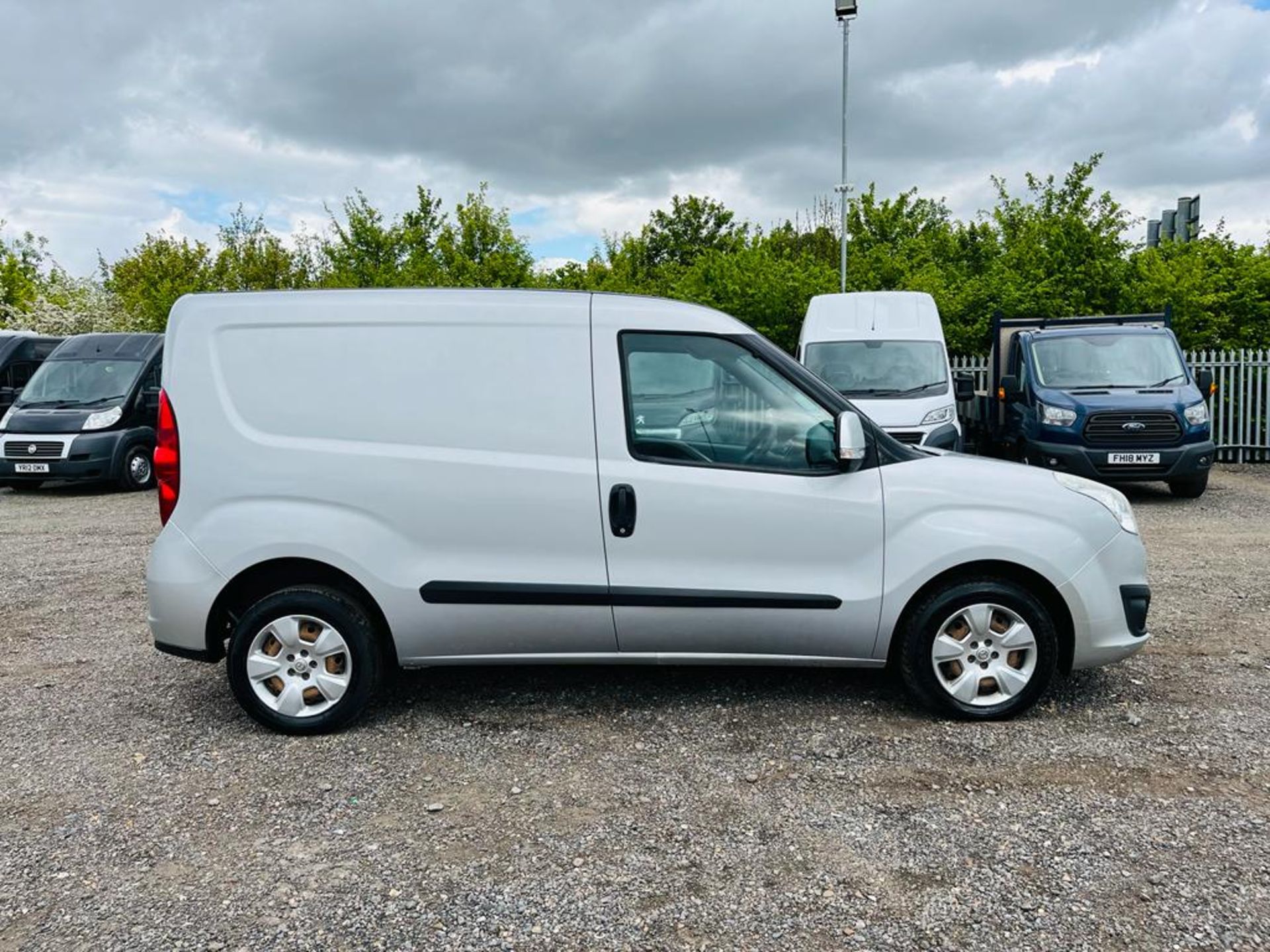 **ON SALE**Vauxhall Combo Sportive 1.3 CDTI L1 H1 2014 '64 Reg' A/C - Panel Van - Only 117570-No Vat - Image 11 of 24