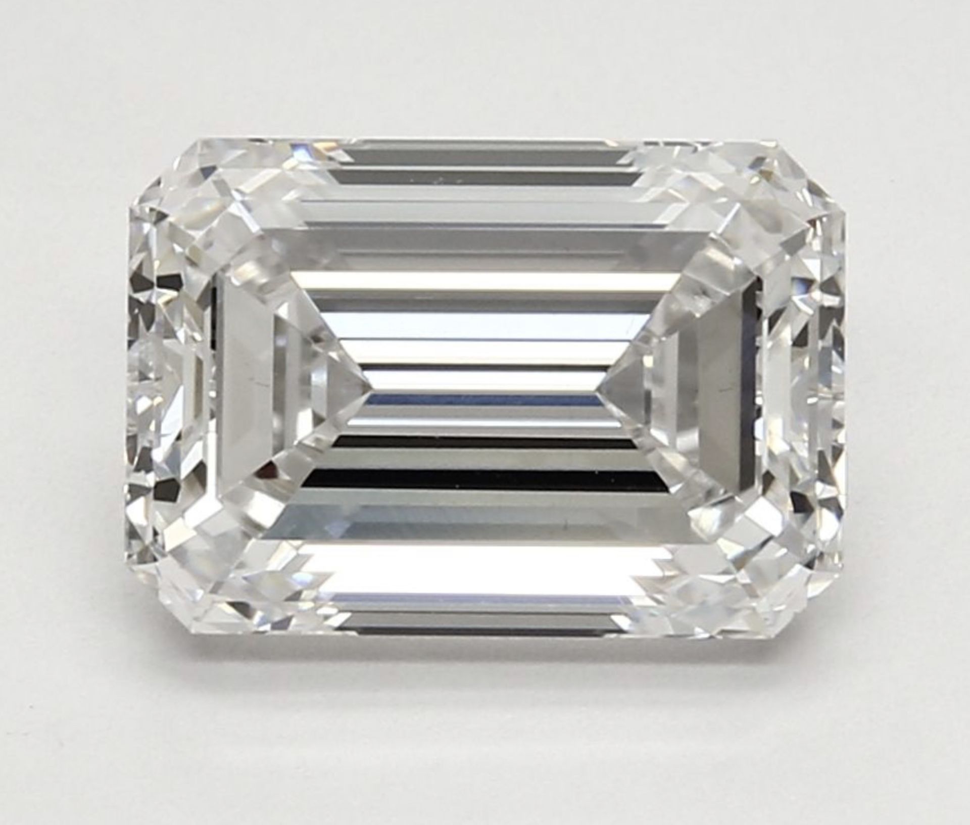 Single - IGI Emerald Cut Diamond F Colour VVS2 Clarity 4.11 Carat - LG567355966