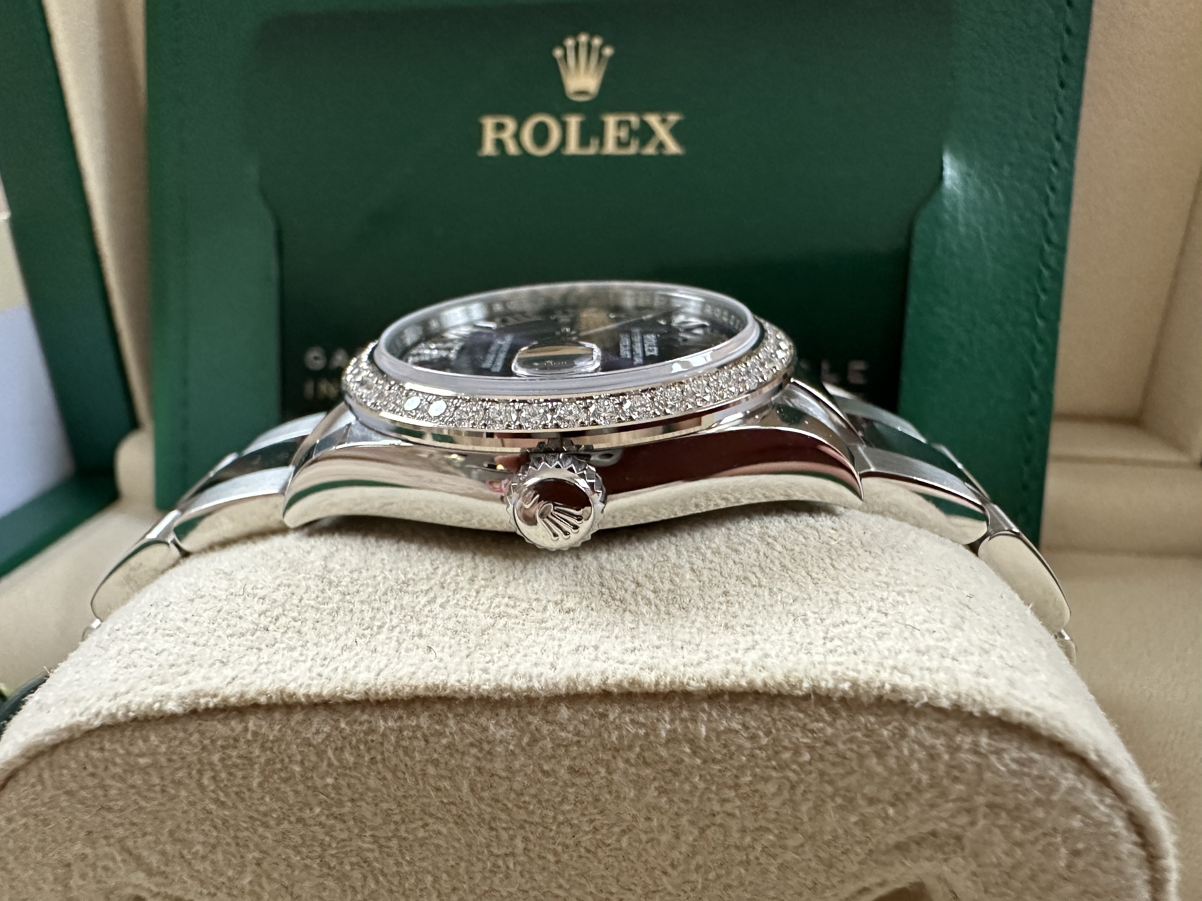 Rolex Oyster Perpetual DateJust 31mm OysterSteel & White Gold Aubergine Diamond Dial - Diamond Bezel - Bild 13 aus 13