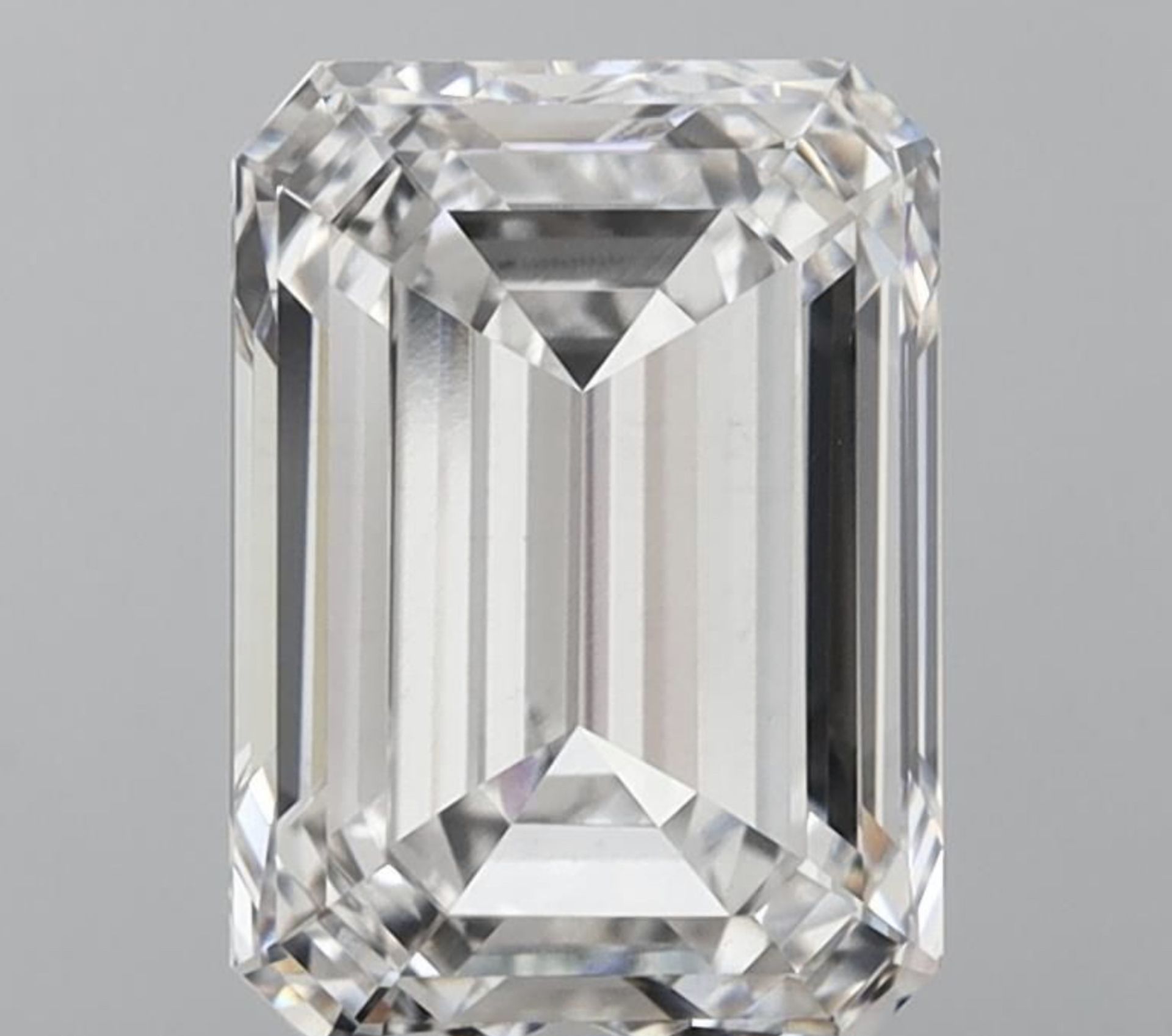 Single - IGI Emerald Cut Diamond F Colour VVS2 Clarity 5.17 Carat - LG564355256