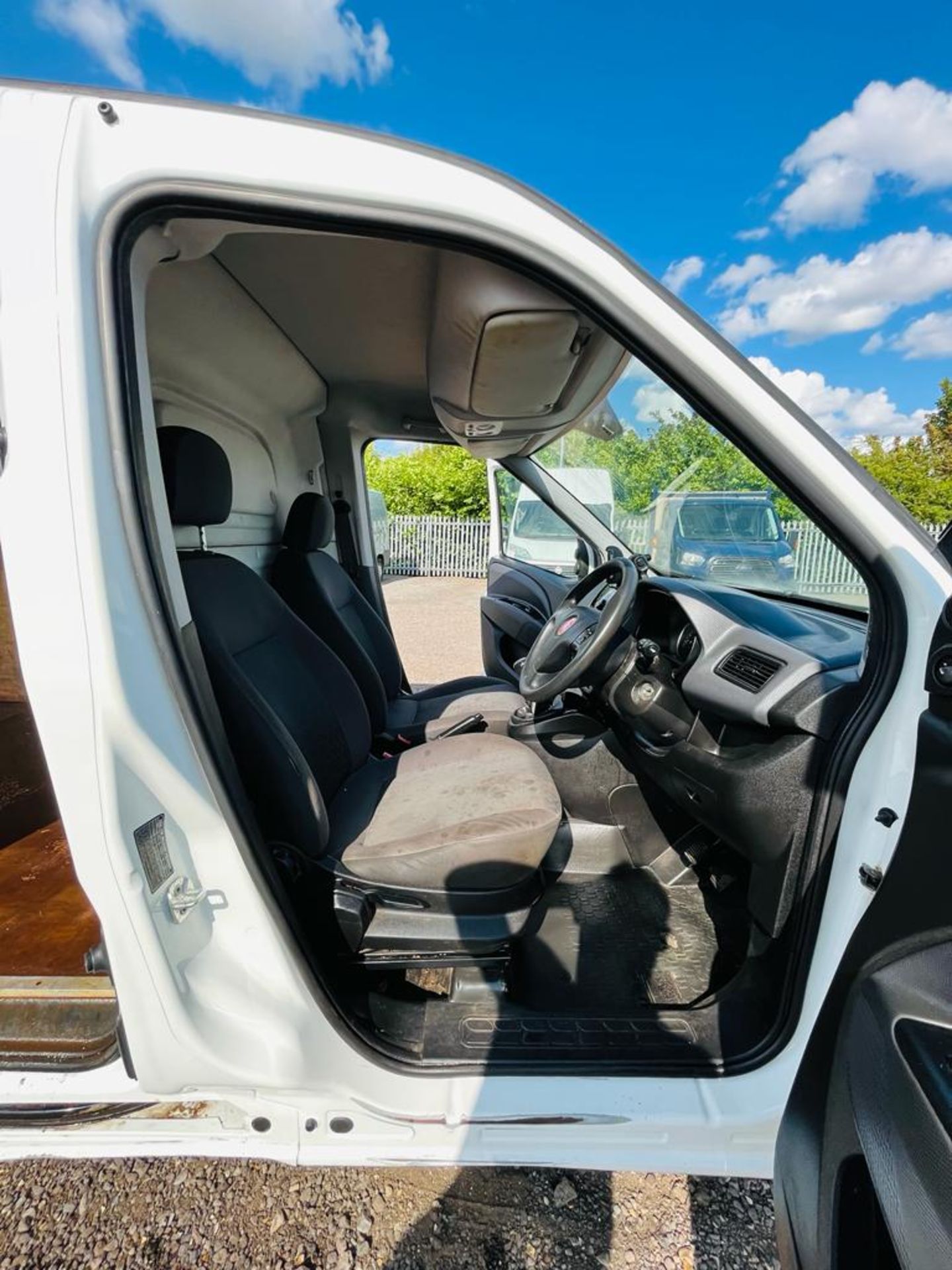 Fiat Doblo Cargo 1.6 MultiJet Tecnico MAXI 2019 '19 Reg' Only 85,456 Miles - ULEZ Compliant - Image 14 of 25