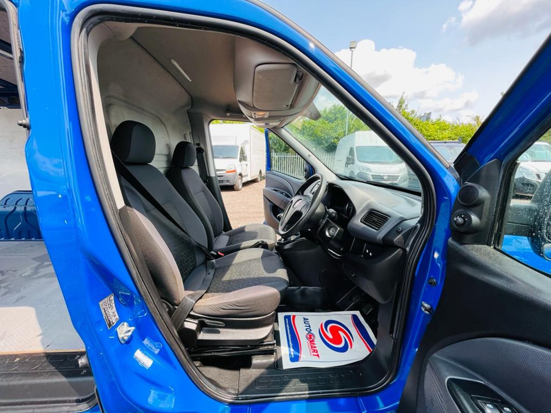 ** ON SALE ** Fiat Doblo 1.3 MultiJet SX Maxi II 95 LWB 2017 '17 Reg' ULEZ Compliant - Image 16 of 28