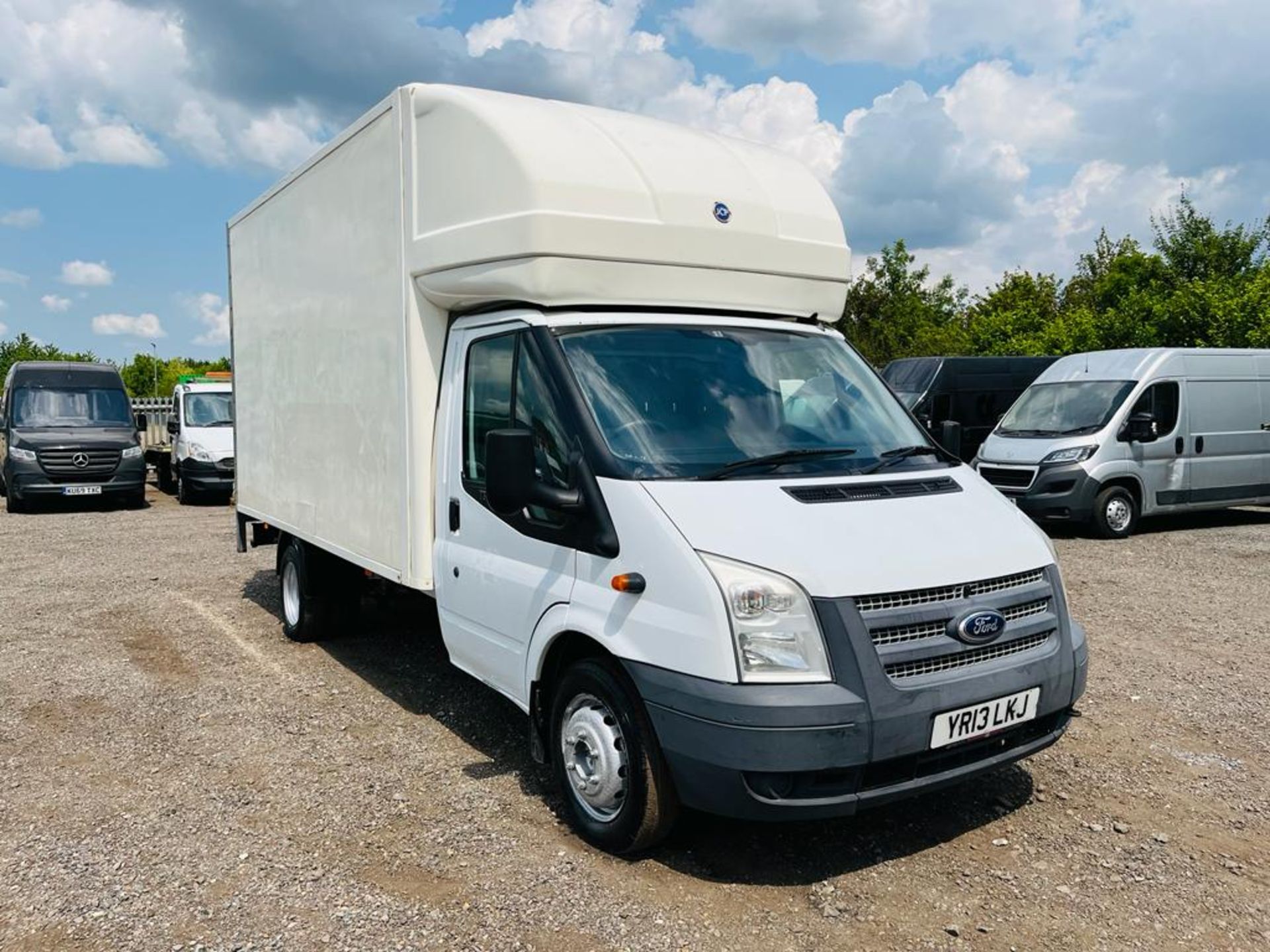 ** ON SALE ** Ford Transit 2.2 TDCI 125 T350 RWD L3 Luton 2013 '13 Reg' Tail Lift - Twin Rear Axle