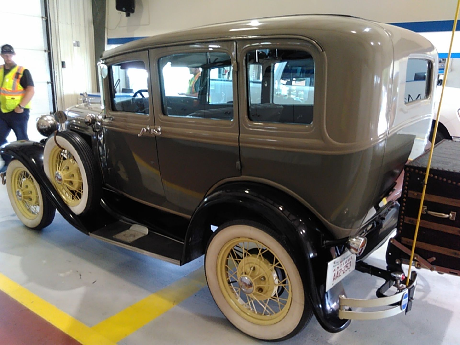 ** ON SALE ** Ford Model A Car 3.3L 4 Cylinder Engine 3 Speed Hard Top '1931 Year' RWD - ONLY 1,731 - Image 6 of 10