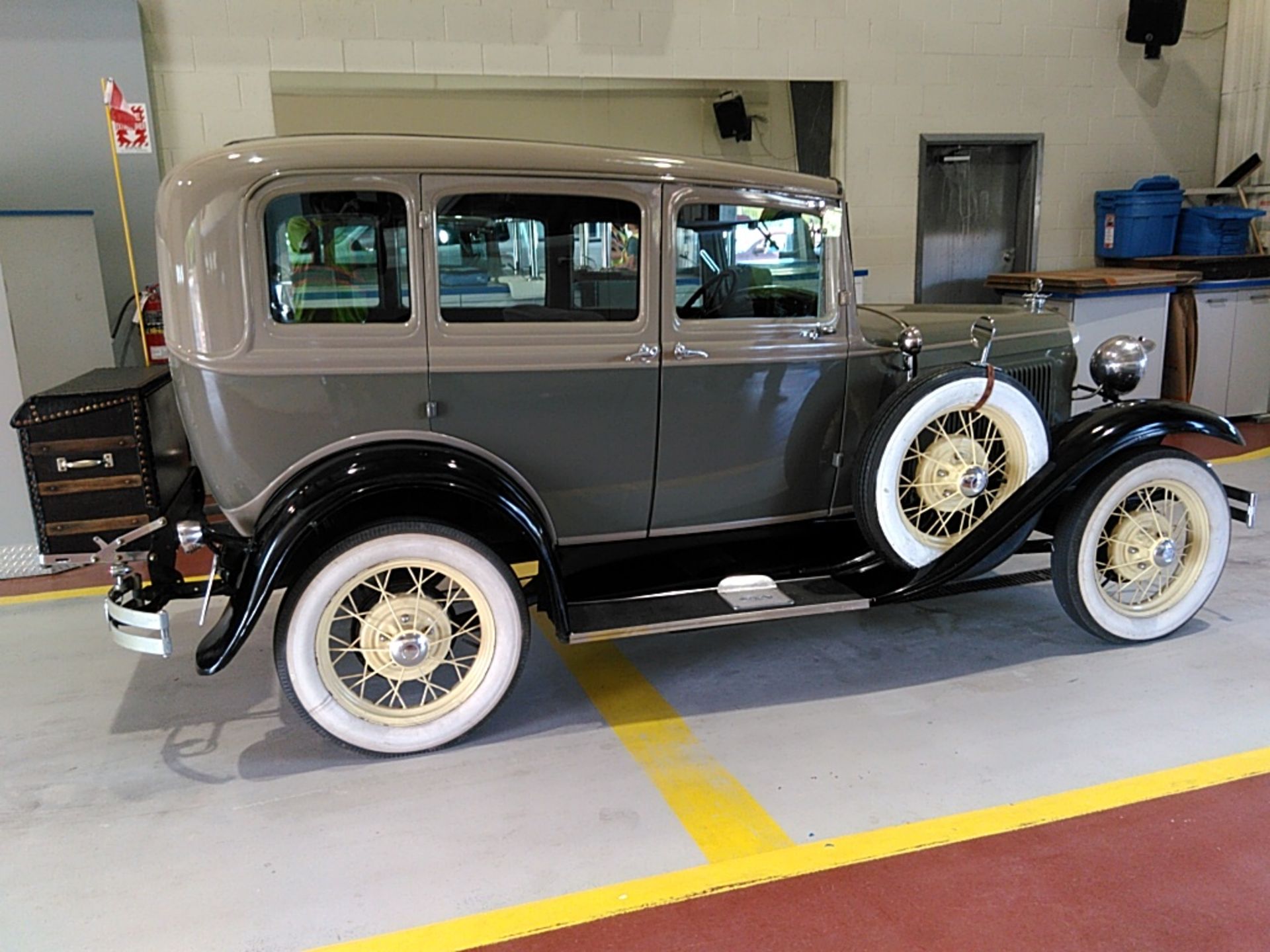 ** ON SALE ** Ford Model A Car 3.3L 4 Cylinder Engine 3 Speed Hard Top '1931 Year' RWD - ONLY 1,731 - Image 4 of 10