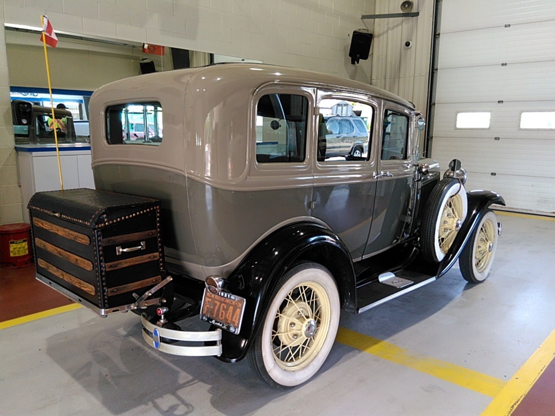 ** ON SALE ** Ford Model A Car 3.3L 4 Cylinder Engine 3 Speed Hard Top '1931 Year' RWD - ONLY 1,731 - Image 5 of 10