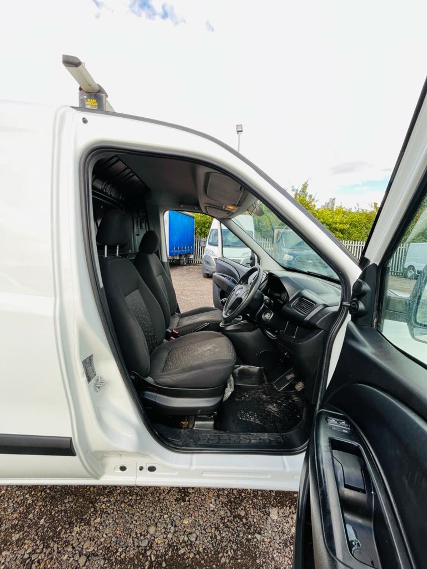 ** ON SALE ** Vauxhall Combo 1.3 CDTI 90 L1 H1 2016 '66 Reg' - Panel Van - ULEZ Compliant - - Image 14 of 25