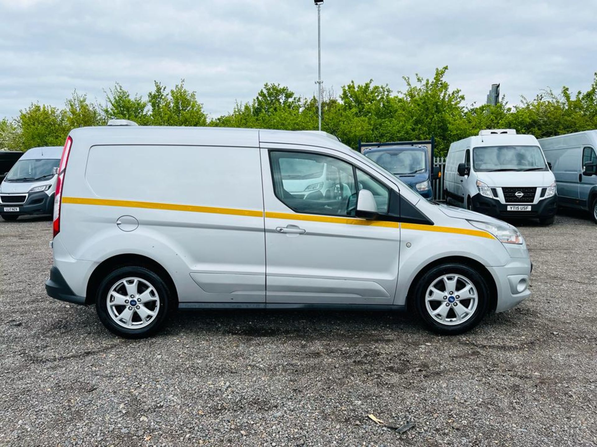 Ford Transit Connect 200 1.6 TDCI 115 Limited 2015 '15 Reg' - A/C - Panel Van - No Vat - Image 12 of 26