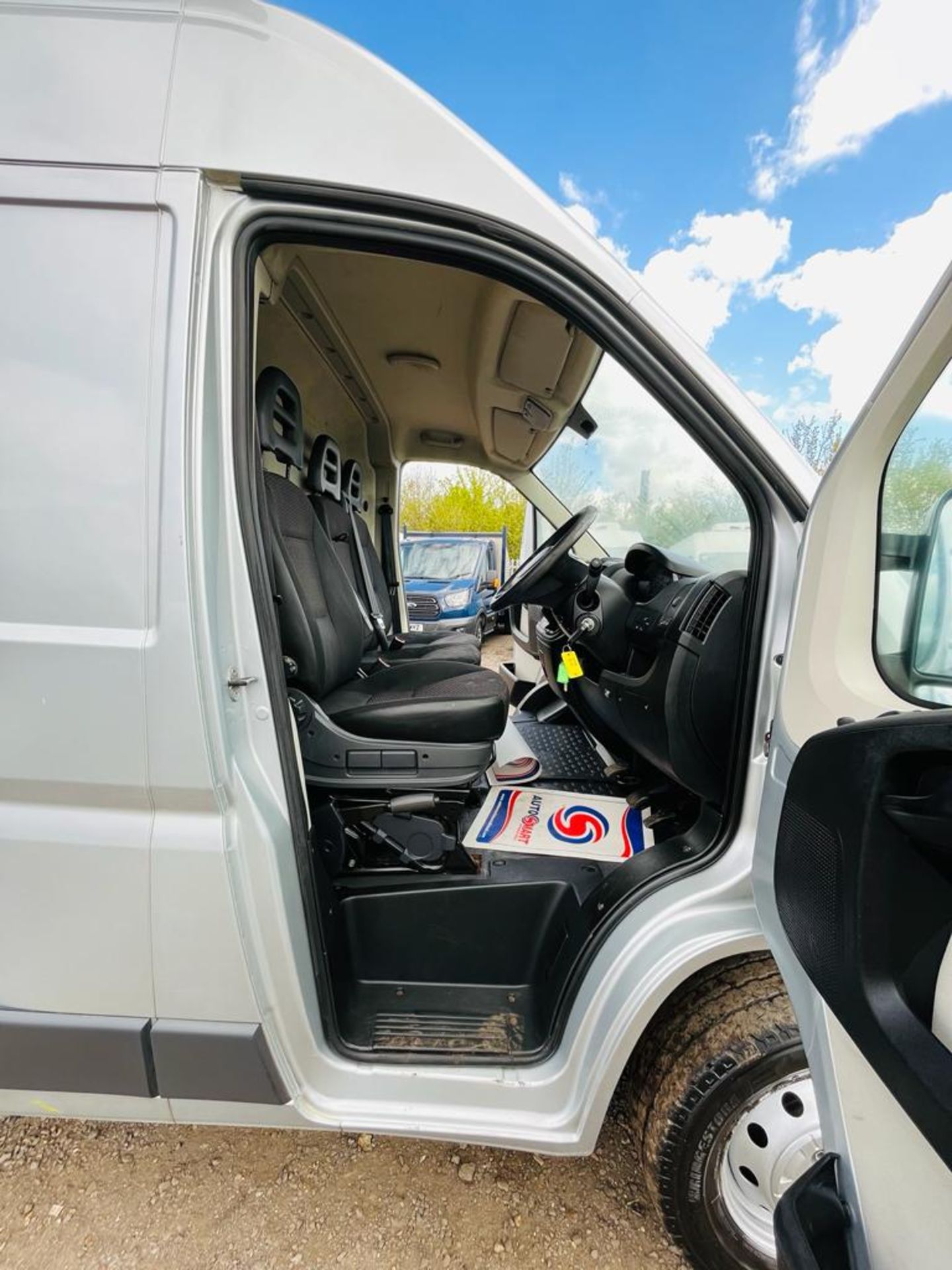 Peugeot Boxer 2.2 HDI 335 Professional L2 H2 2016 '16 Reg' Sat Nav - A/C - Roof Rack - Image 13 of 24