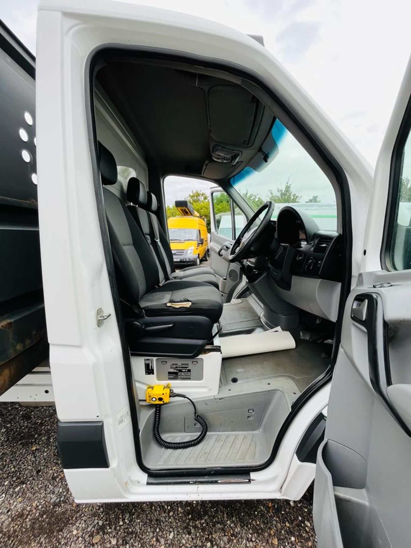 ** ON SALE ** Volkswagen Crafter 2.0 TDI Startline 136 Alloy Tipper L2 2014 '63 Reg' - Image 18 of 29