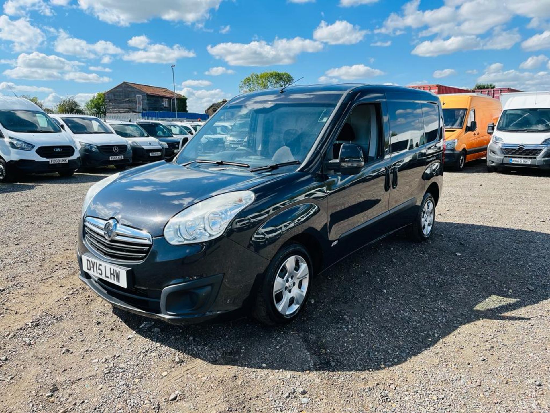 ** ON SALE ** Vauxhall Combo 1.3 CDTI Sportive 2000 L1 H1 2015 '15 Reg' A/C - No Vat - Image 3 of 25