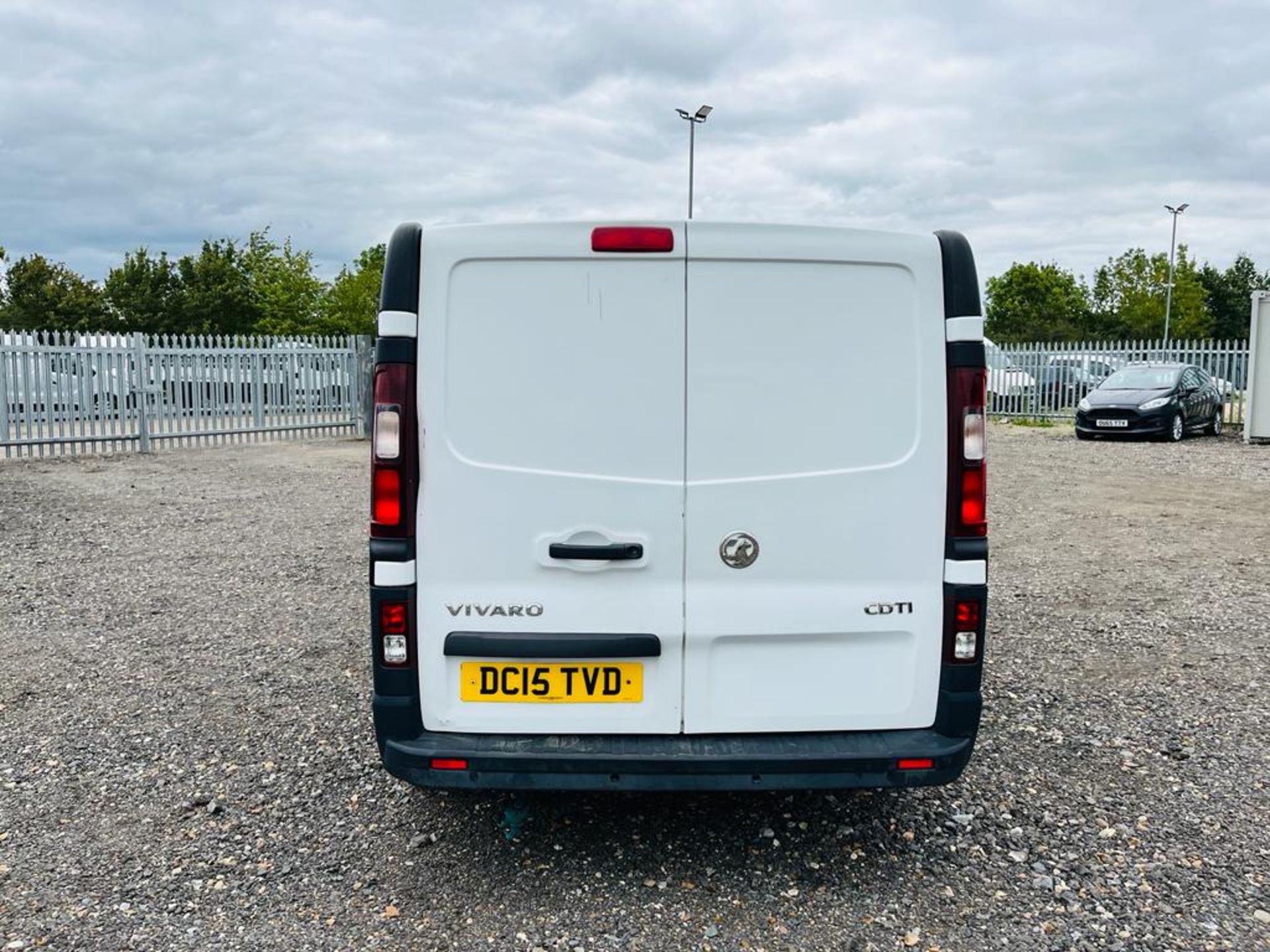 ** ON SALE ** Vauxhall Vivaro 1.6 CDTI 115 L2 H1 2900 2015 '15 Reg' Panel Van - No Vat - Image 8 of 24