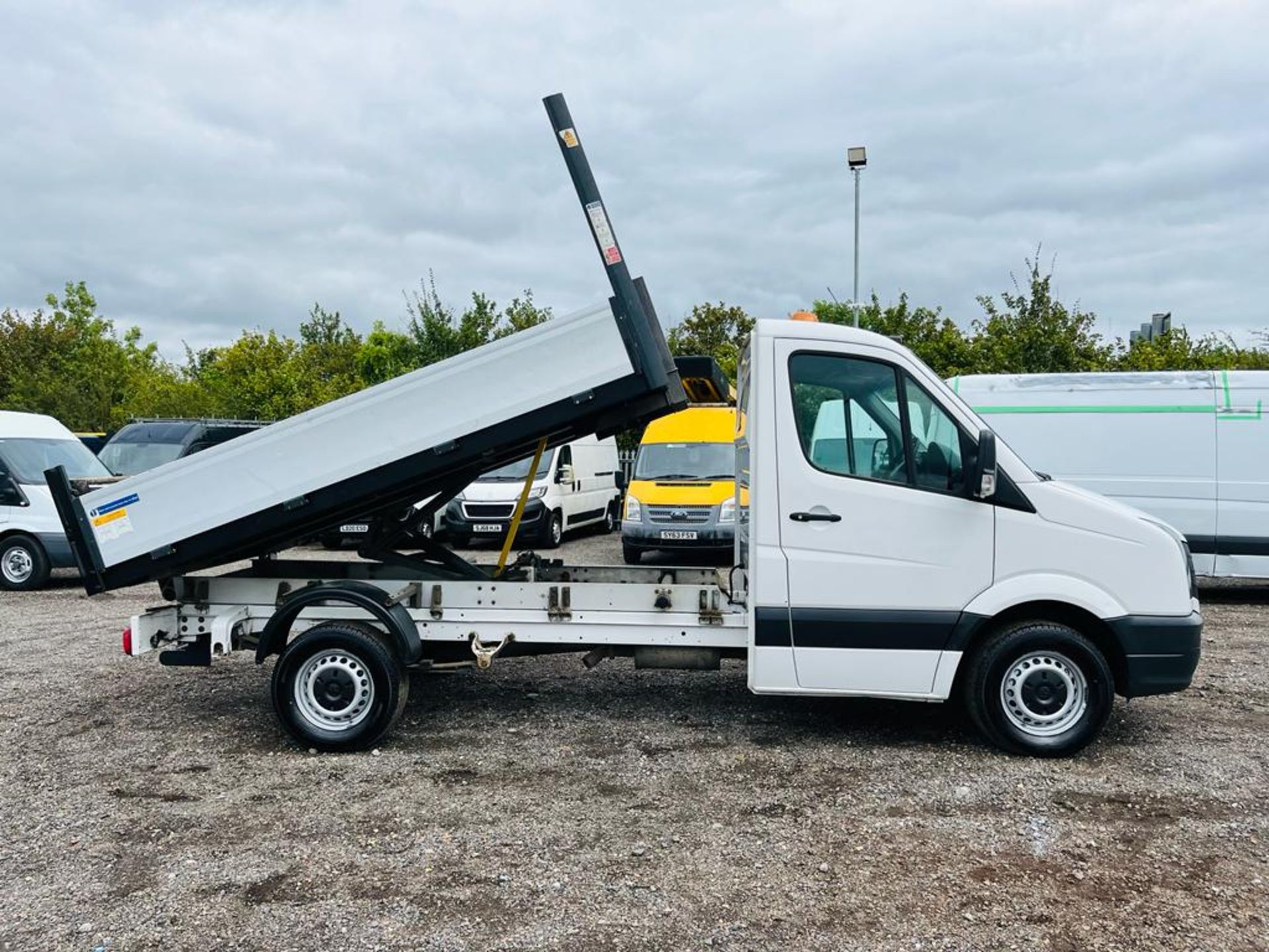 ** ON SALE ** Volkswagen Crafter 2.0 TDI Startline 136 Alloy Tipper L2 2014 '63 Reg' - Image 16 of 29