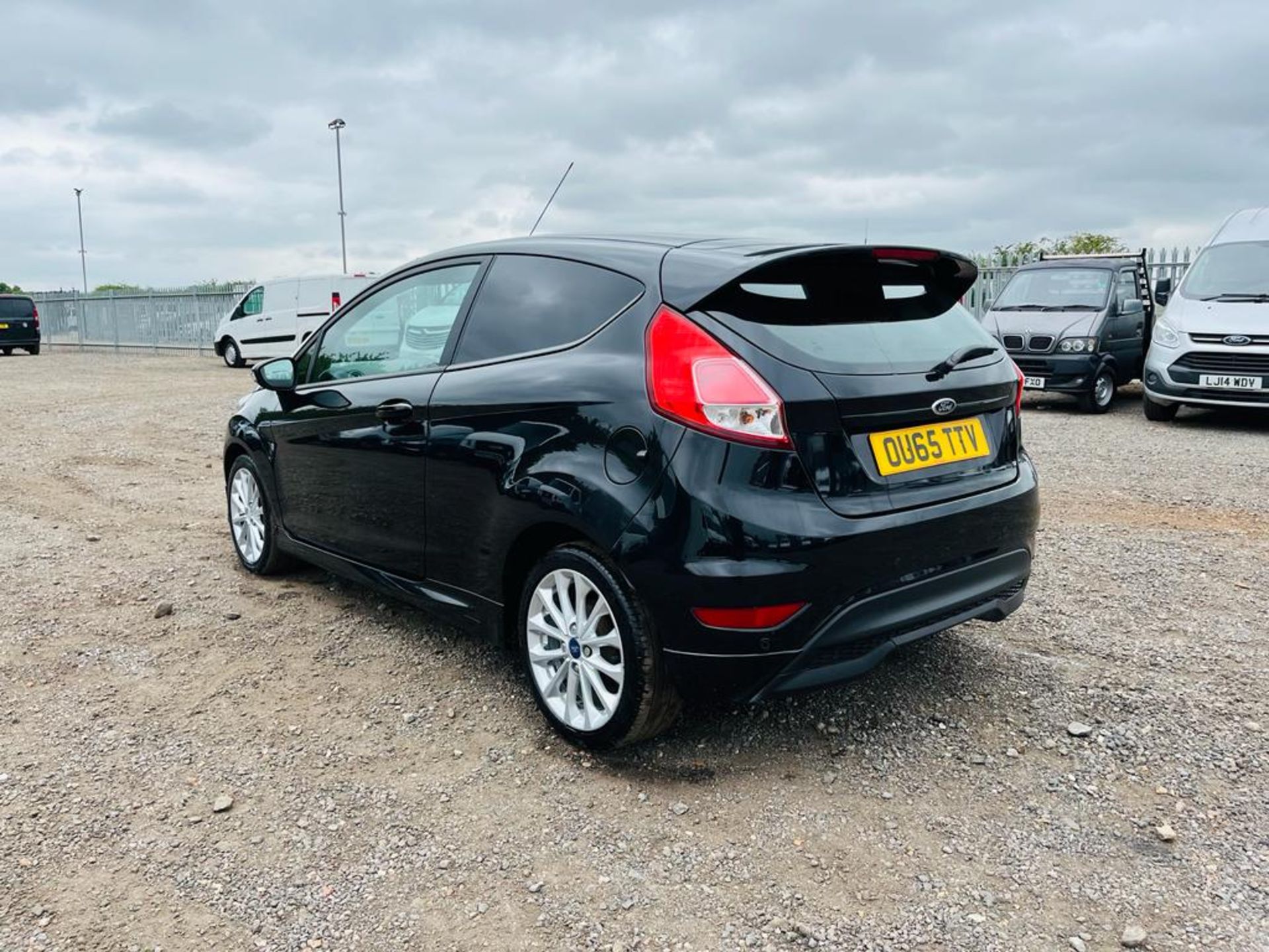 ** ON SALE ** Ford Fiesta Sport 1.5 TDCI 2015 '65 Reg' Panel Van - Very Economical - Image 5 of 21