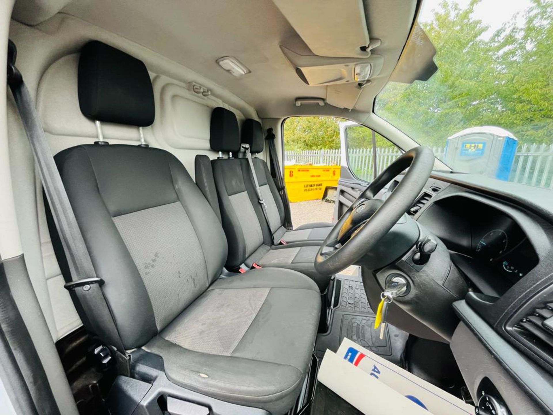 ** ON SALE ** Ford Transit Custom Base 2.0 EcoBlue L2 H2 2018 '68 Reg' - ULEZ Compliant - Image 13 of 23