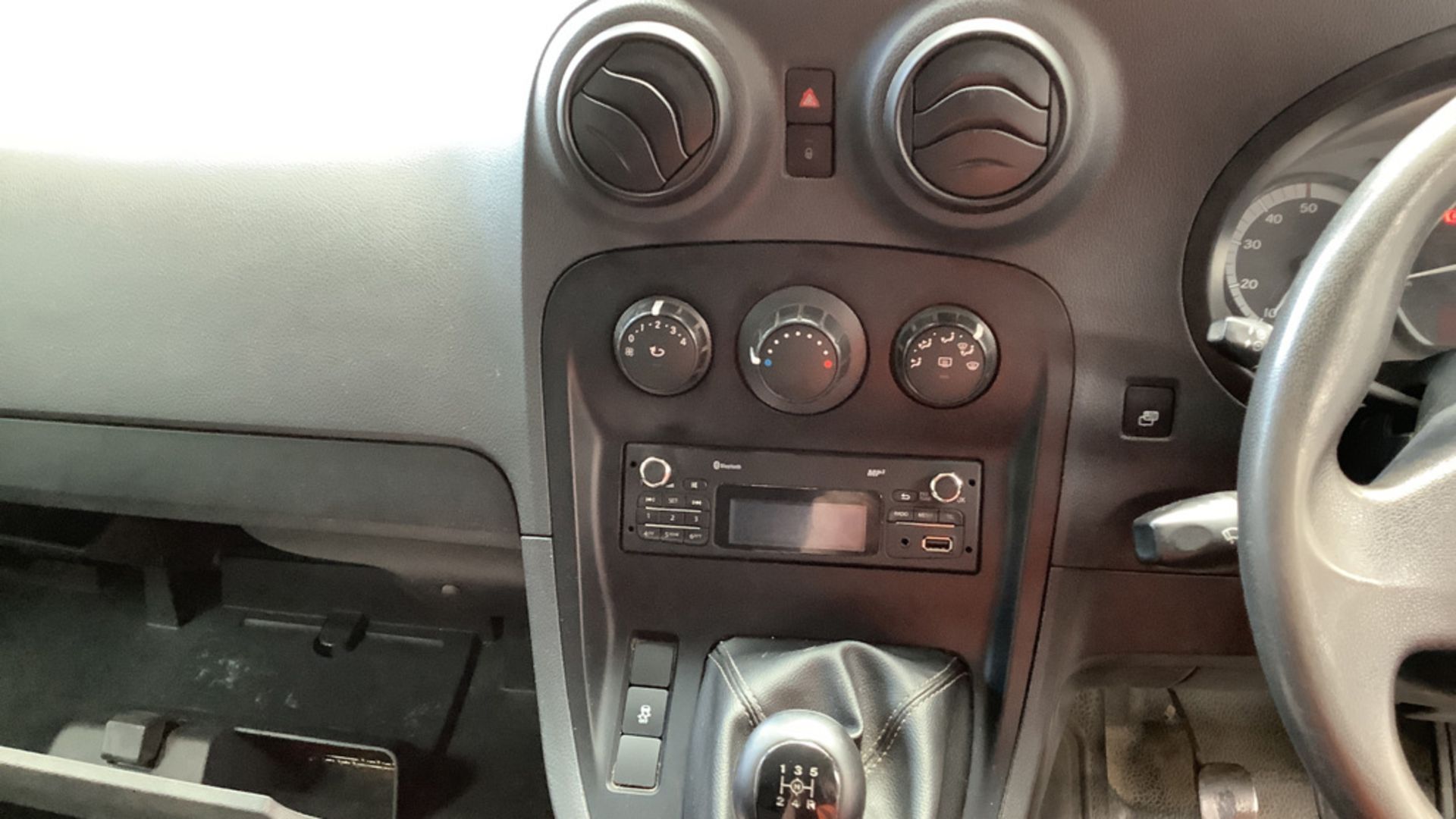 ** ON SALE ** Mercedes Benz Citan 109 1.5 CDI Long 2016 '16 Reg' - Panel Van - Image 8 of 8