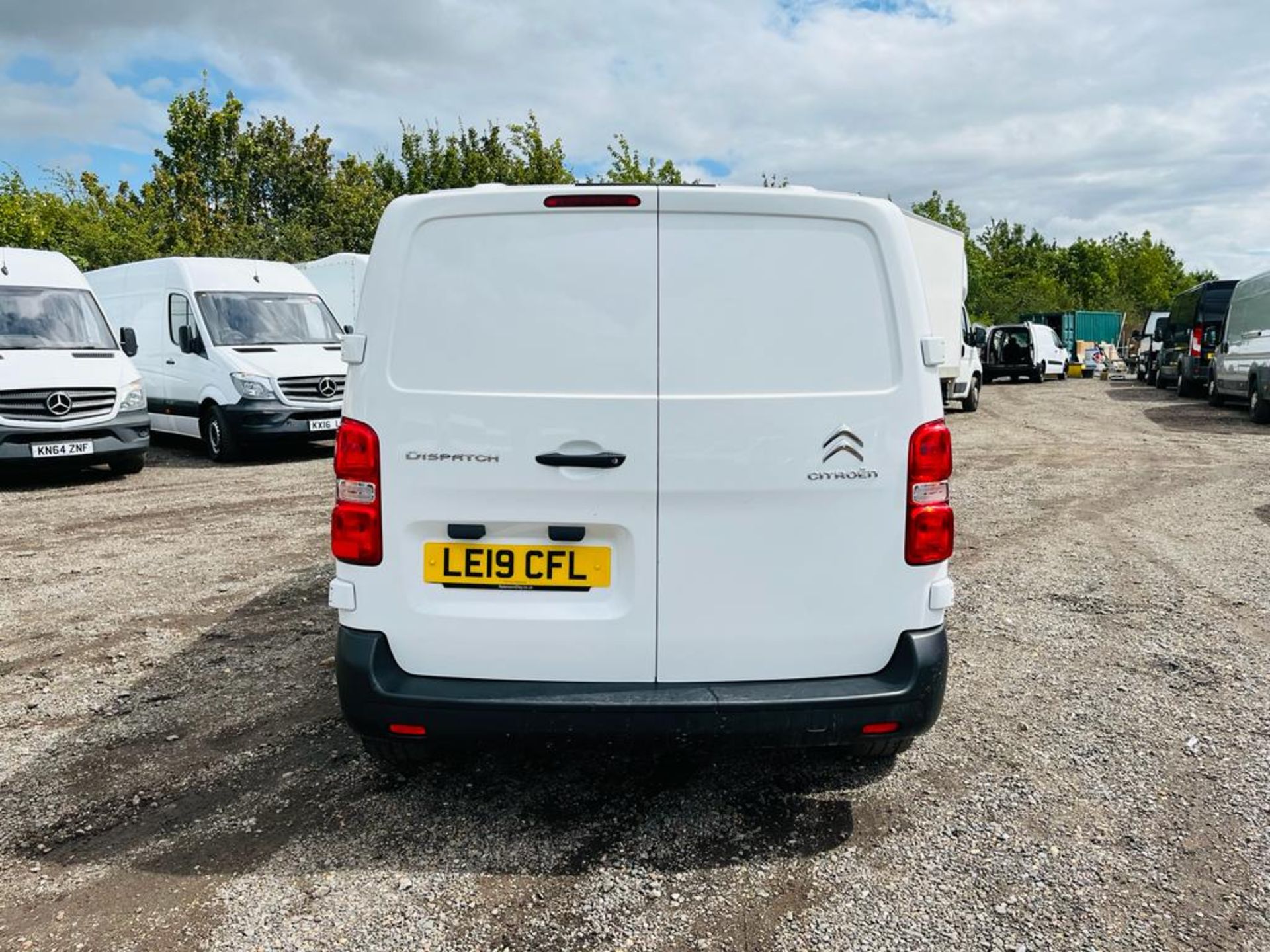 ** ON SALE ** Citroen Dispatch 1.6 BlueHDI 95 L1 H1 2019 '19 Reg' Cruise Control - ULEZ Compliant - Image 9 of 28