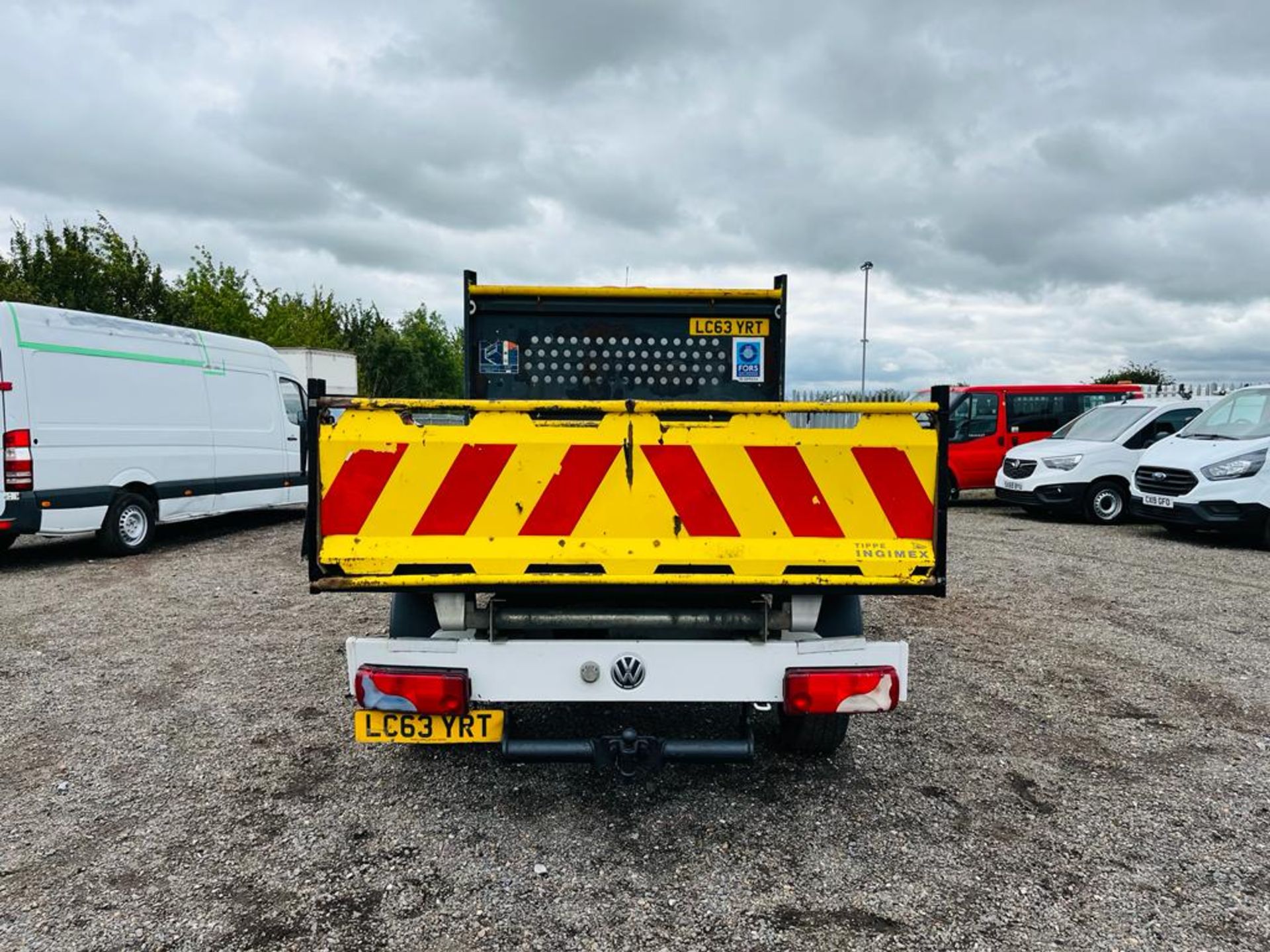 ** ON SALE ** Volkswagen Crafter 2.0 TDI Startline 136 Alloy Tipper L2 2014 '63 Reg' - Image 11 of 29