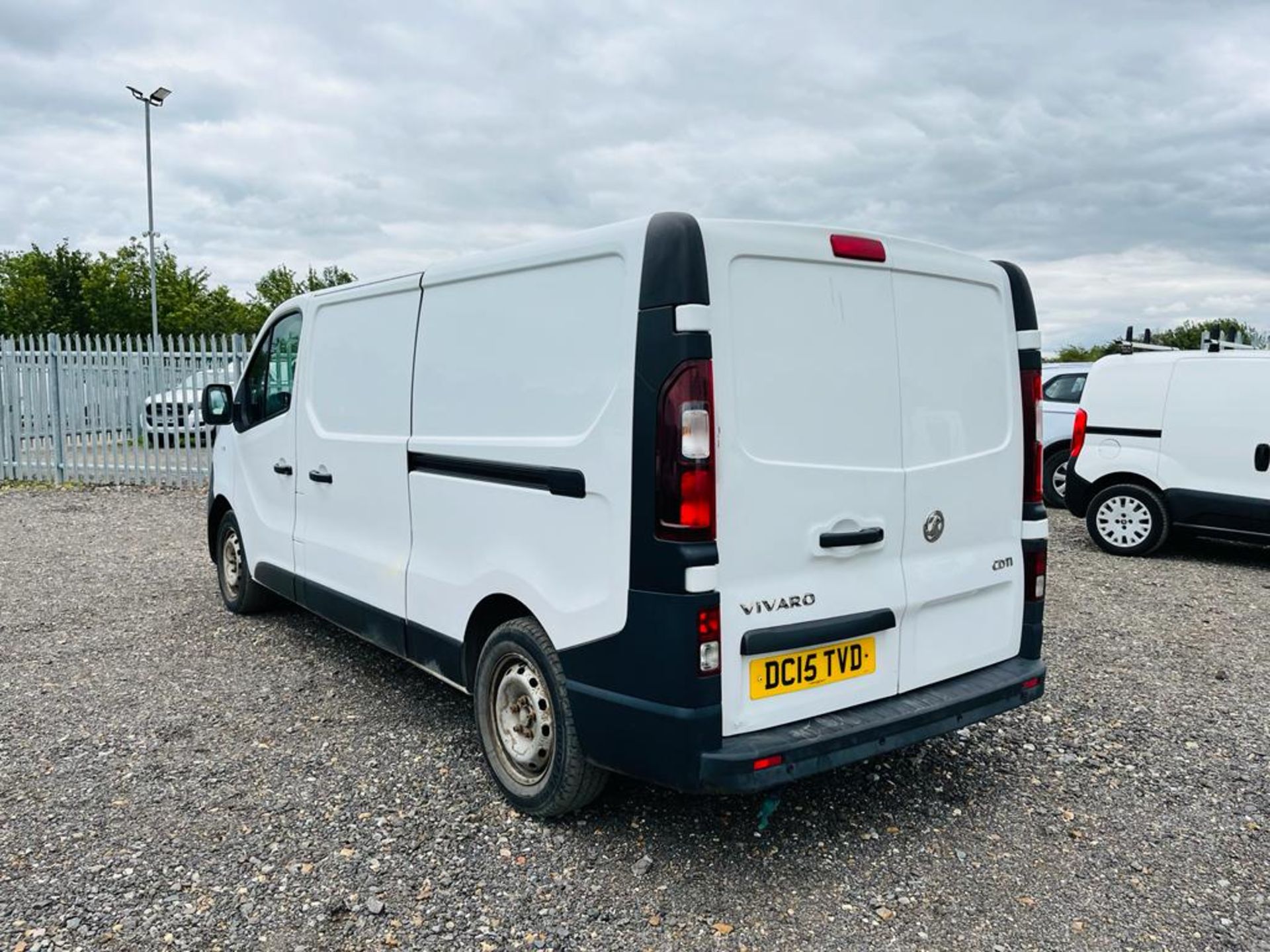 ** ON SALE ** Vauxhall Vivaro 1.6 CDTI 115 L2 H1 2900 2015 '15 Reg' Panel Van - No Vat - Image 7 of 24