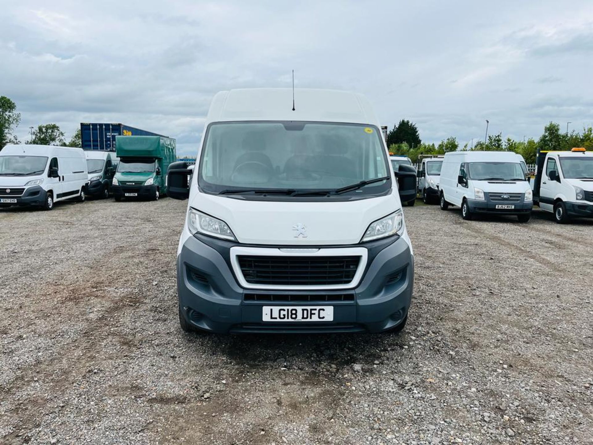 Peugeot Boxer Professional 2.0 BlueHDI L3 H2 2018 '18 Reg' - Sat Nav - ULEZ Compliant - 65037 Miles - Image 2 of 25