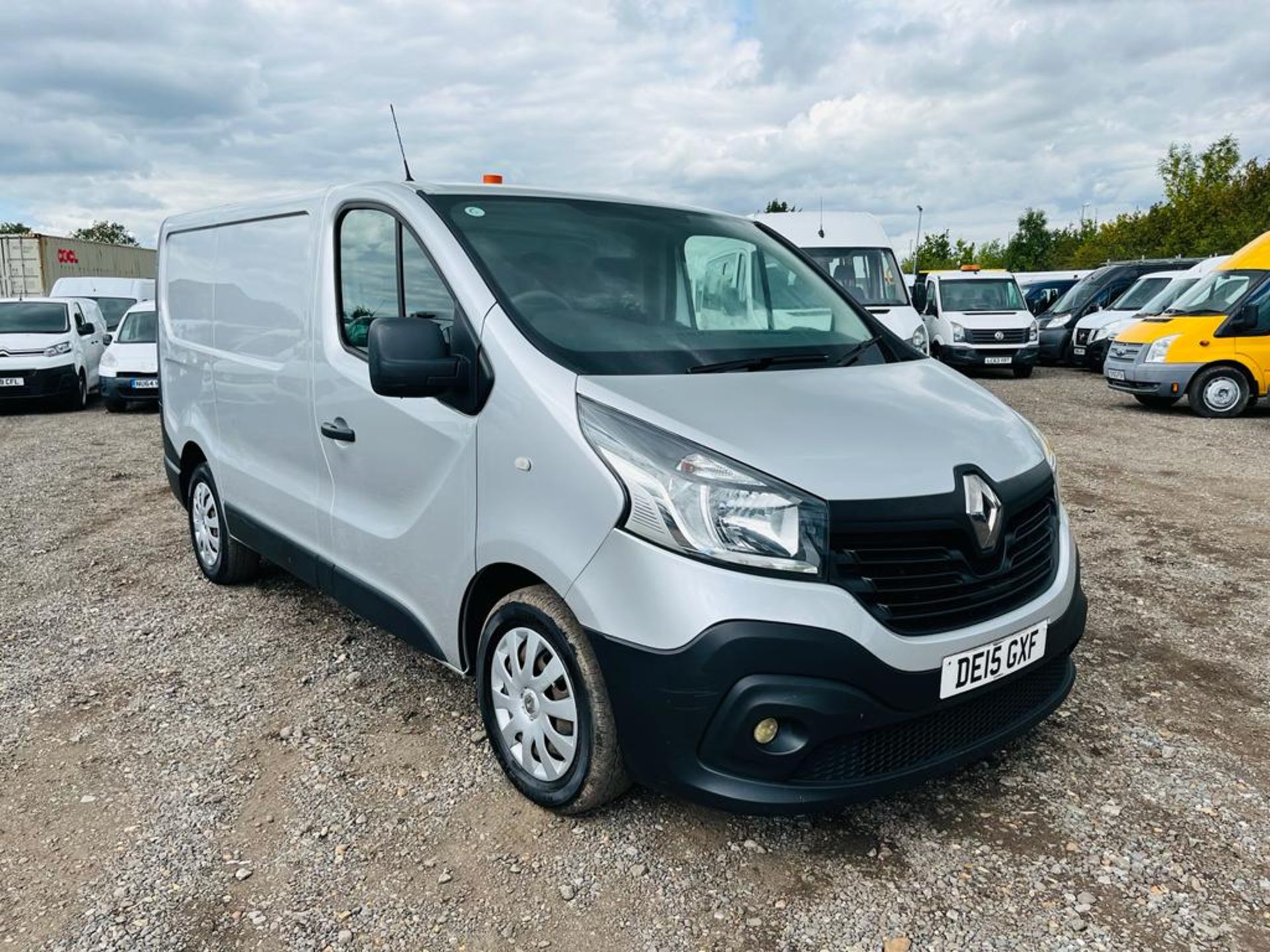 ** ON SALE ** Renault Trafic SL27 Business 1.6 DCI L1 H1 2015 '15 Reg' Panel Van