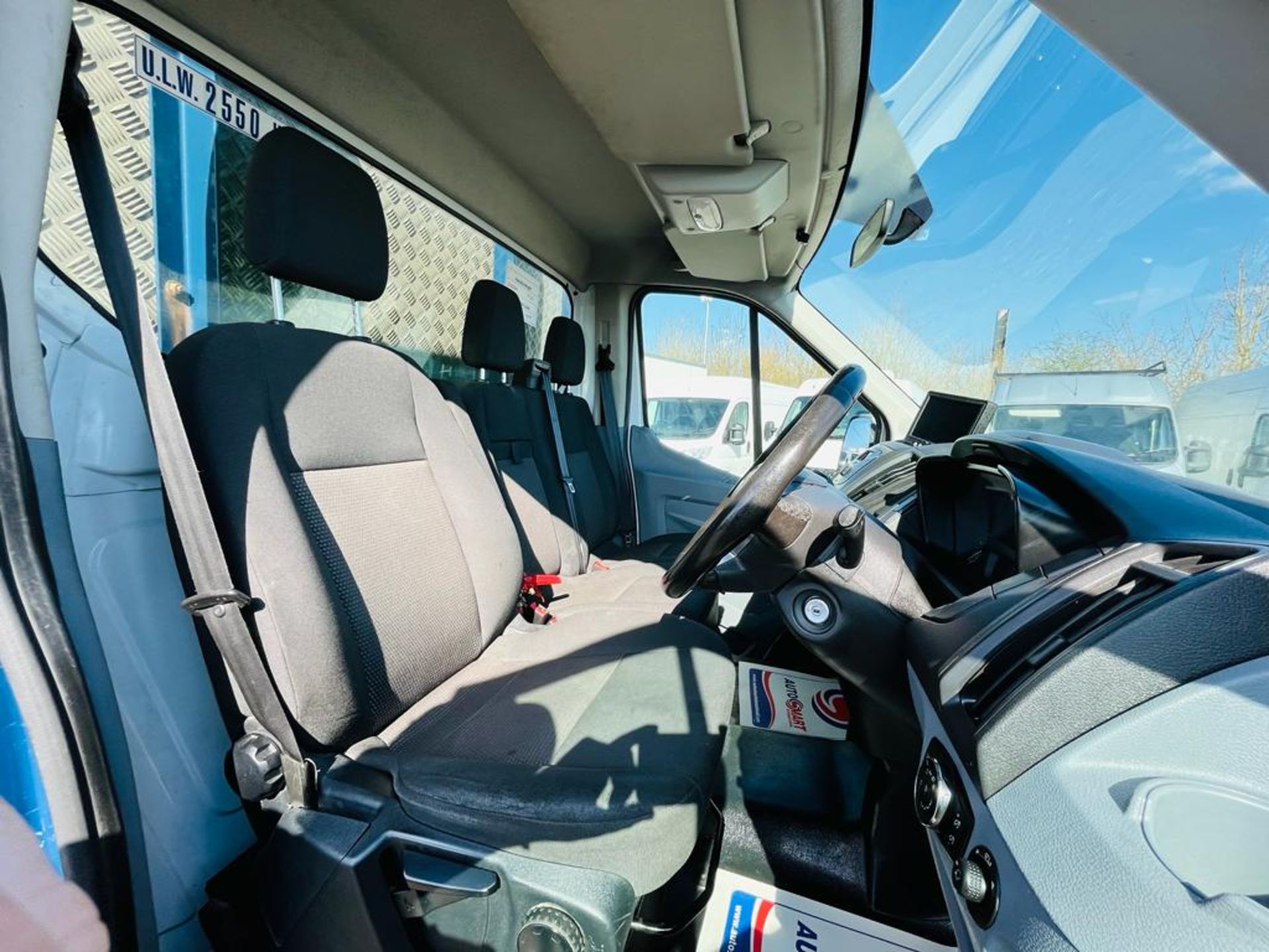 ** ON SALE ** Ford Transit 2.0 EcoBlue RWD L4 H1 DropSide 2018 '18 Reg' A/C - ULEZ Compliant - Image 18 of 28