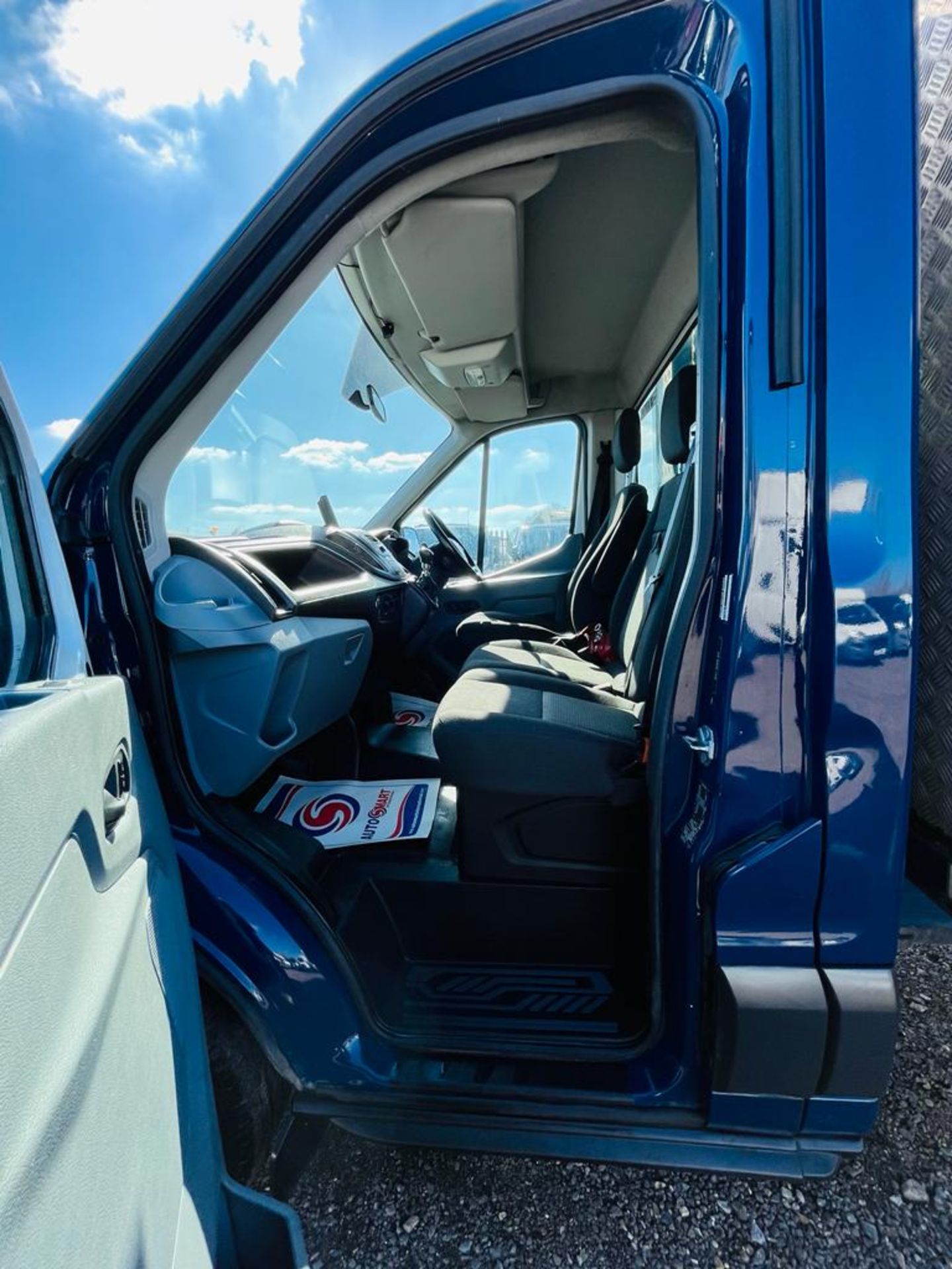 ** ON SALE ** Ford Transit 2.0 EcoBlue RWD L4 H1 DropSide 2018 '18 Reg' A/C - ULEZ Compliant - Image 24 of 28